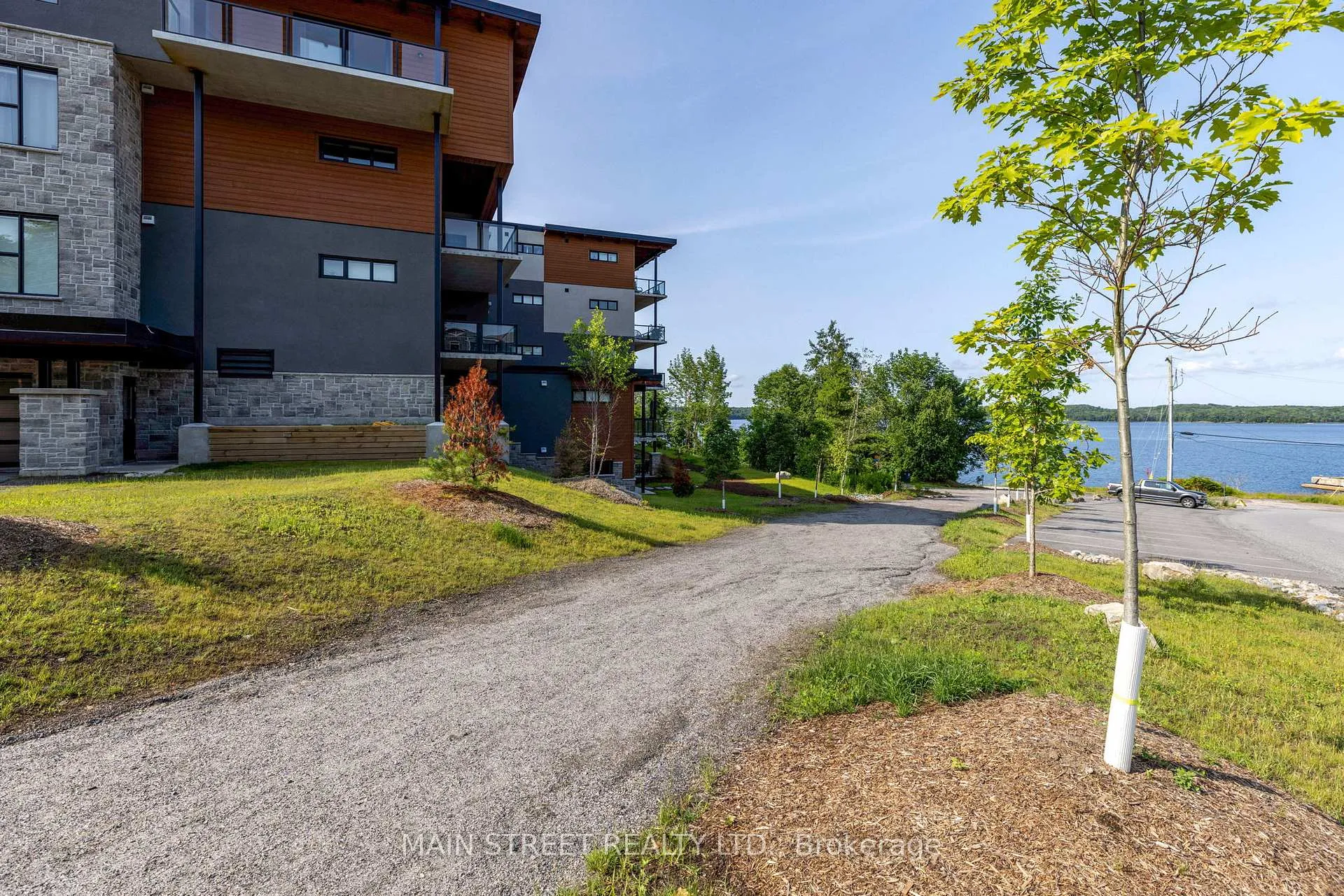 Photo 34 of Unit 203, 20 Salt Dock Road, Parry Sound — HOMEH