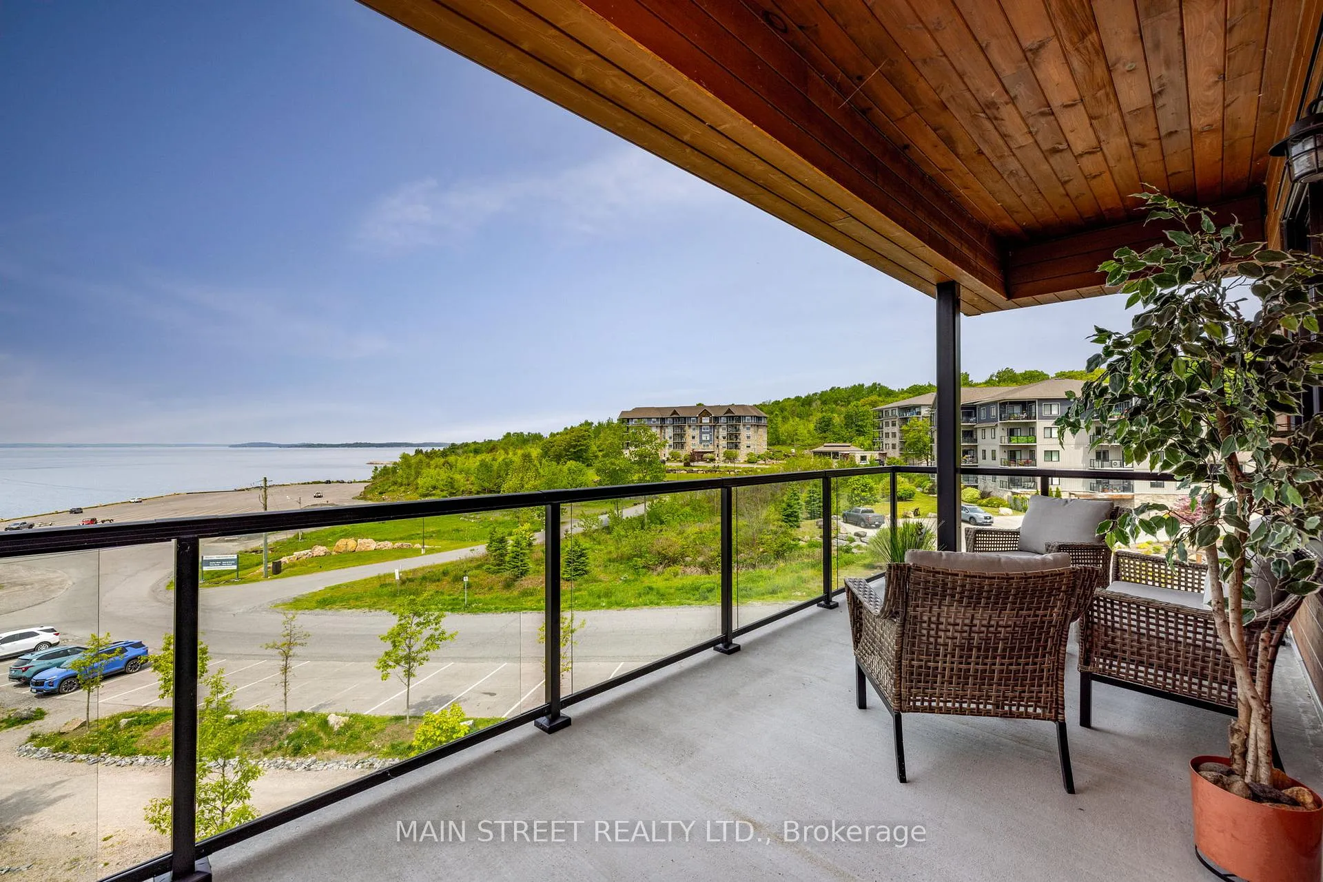 Photo 36 of Unit 203, 20 Salt Dock Road, Parry Sound — HOMEH