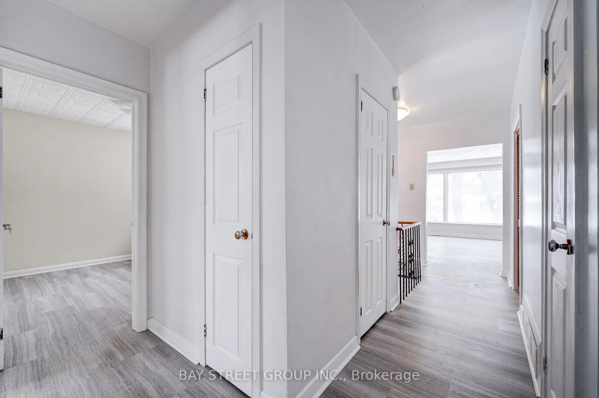 Photo 22 of 26 Benway Drive, Etobicoke, Rexdale-Kipling — HOMEH