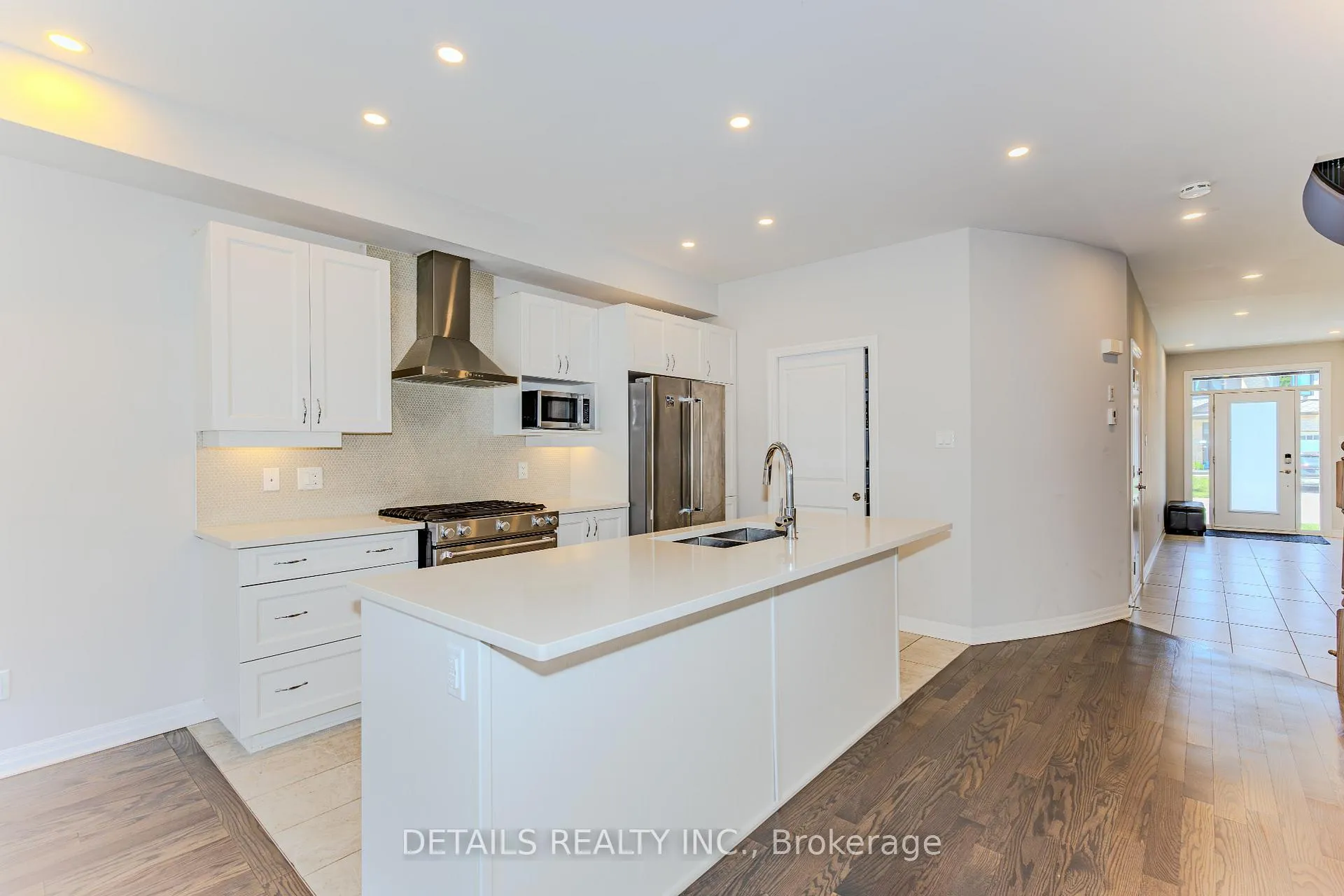 Photo 7 of 276 Avro Circle, Ottawa, CFB Rockcliffe and Area — HOMEH