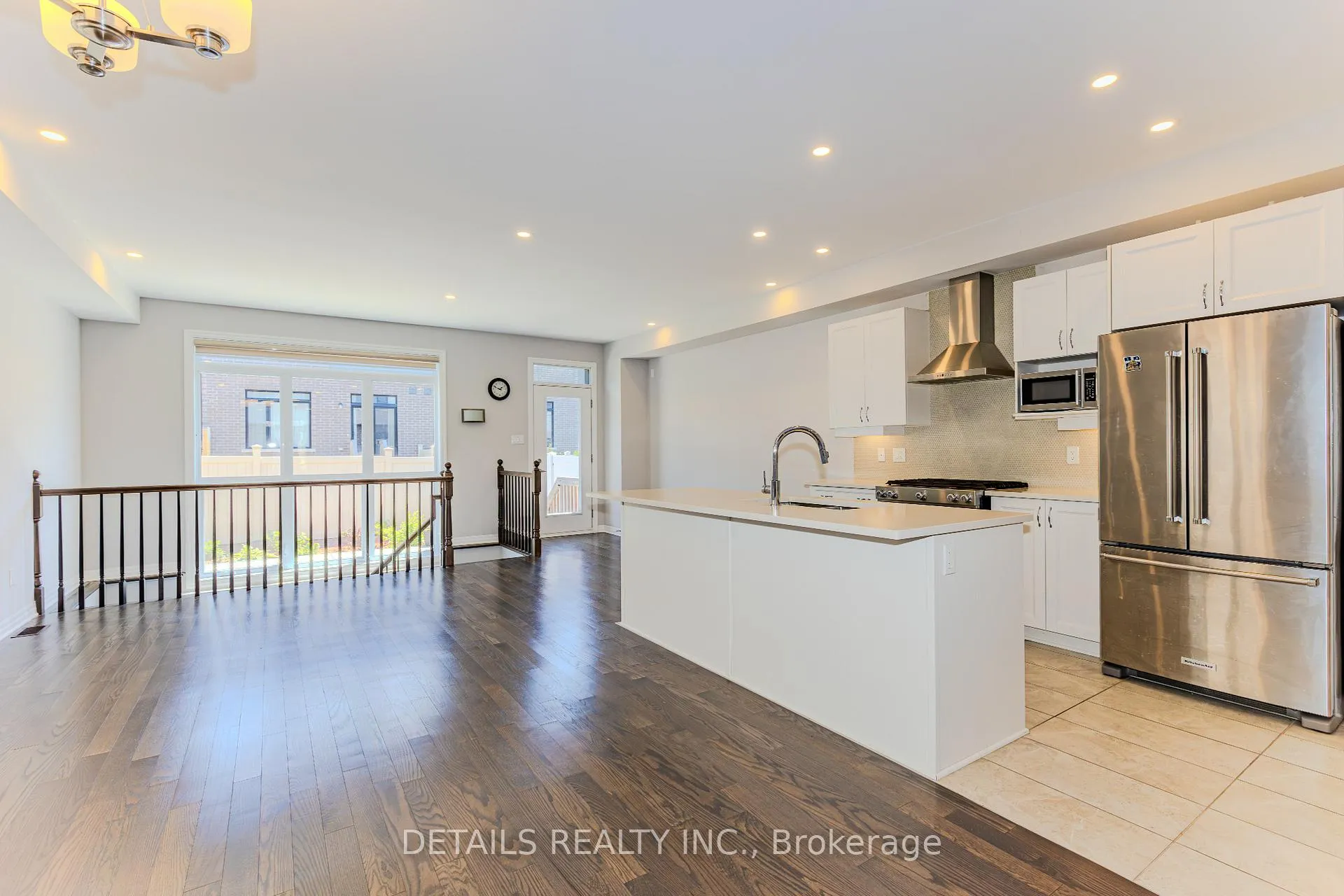 Photo 11 of 276 Avro Circle, Ottawa, CFB Rockcliffe and Area — HOMEH