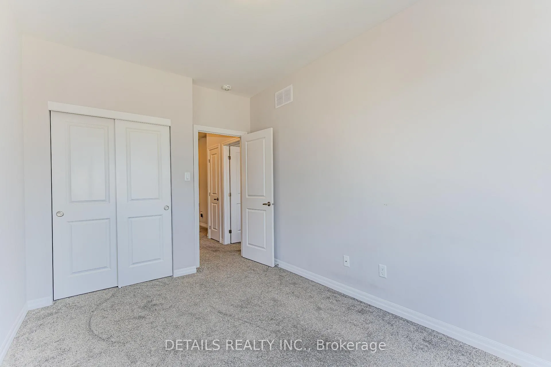 Photo 21 of 276 Avro Circle, Ottawa, CFB Rockcliffe and Area — HOMEH