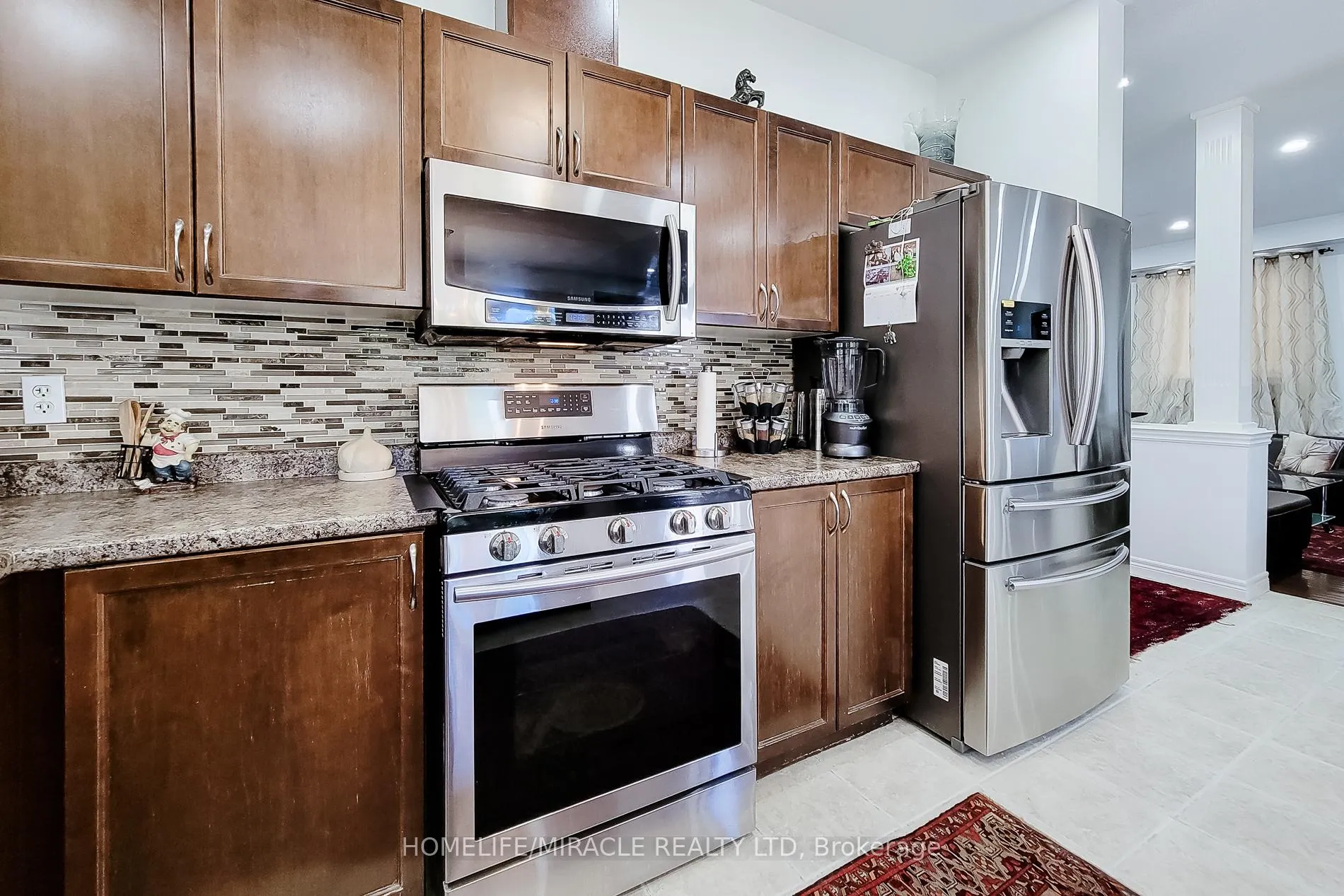 Photo 20 of 197 Cloverleaf Drive, Hamilton, Meadowlands — HOMEH