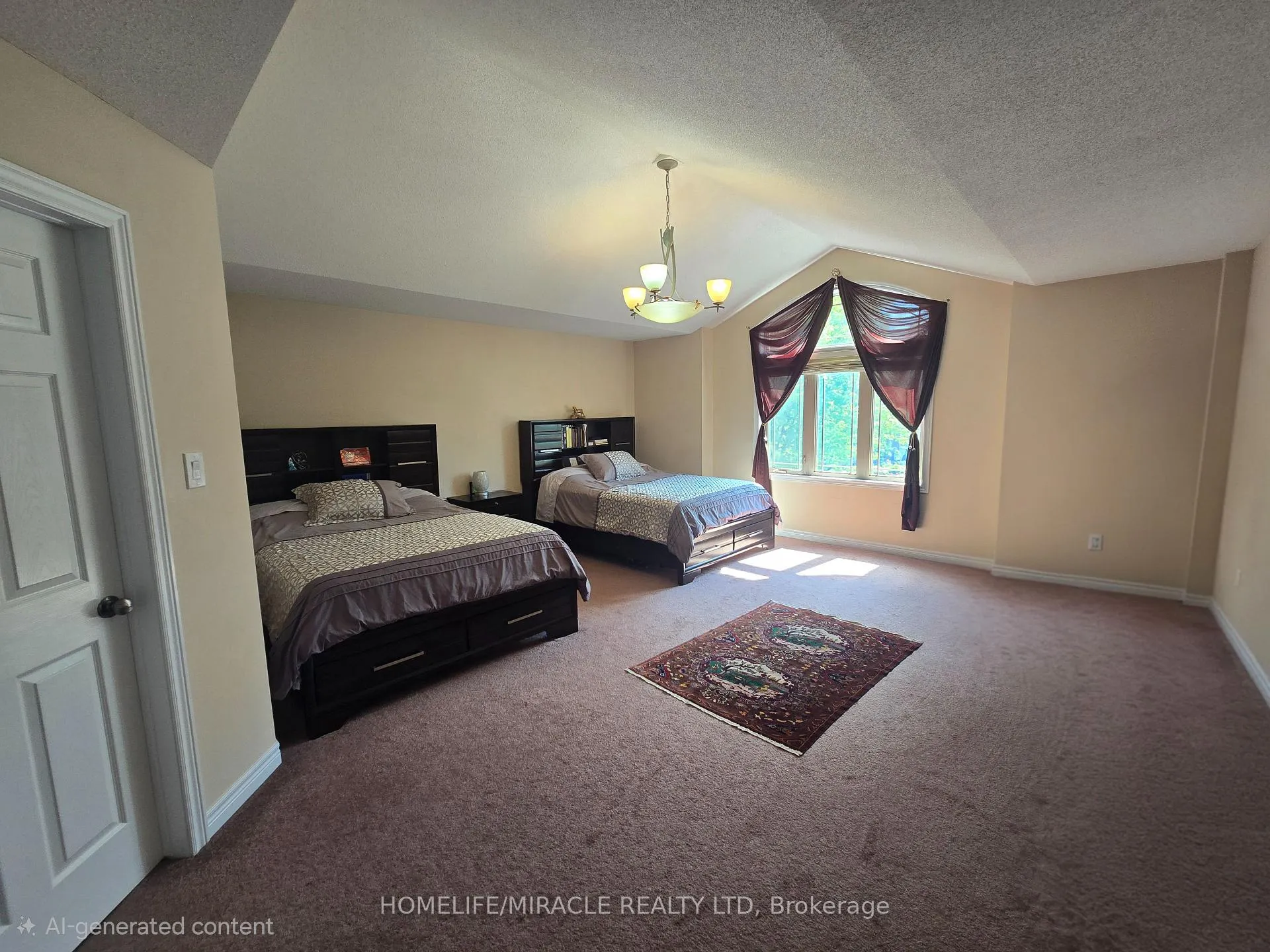 Photo 27 of 197 Cloverleaf Drive, Hamilton, Meadowlands — HOMEH