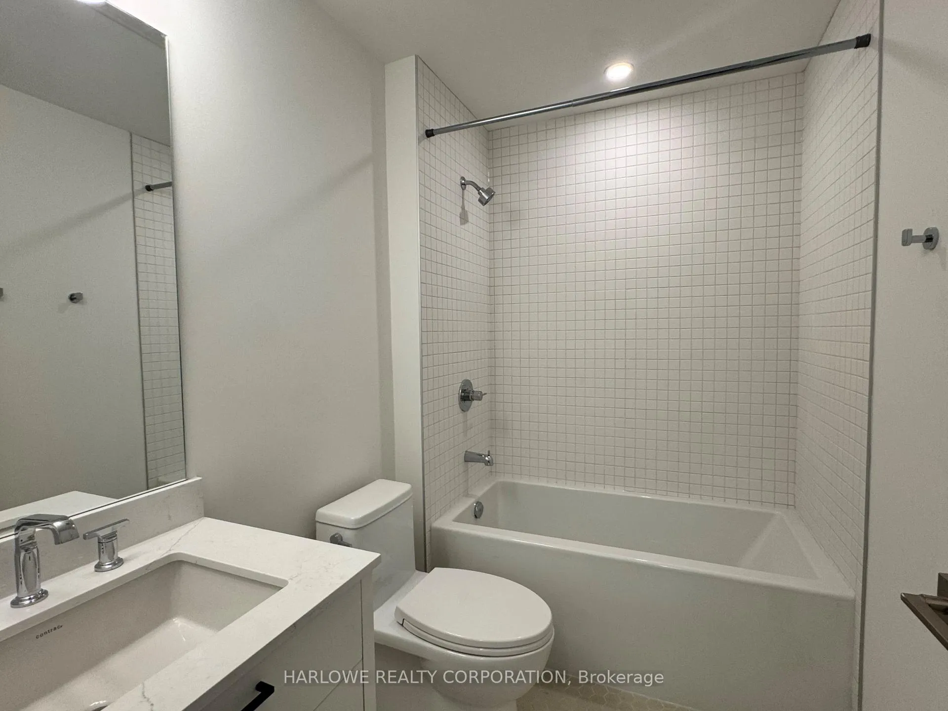 Photo 6 of Unit 906, 206 King Street W, Hamilton, Central — HOMEH