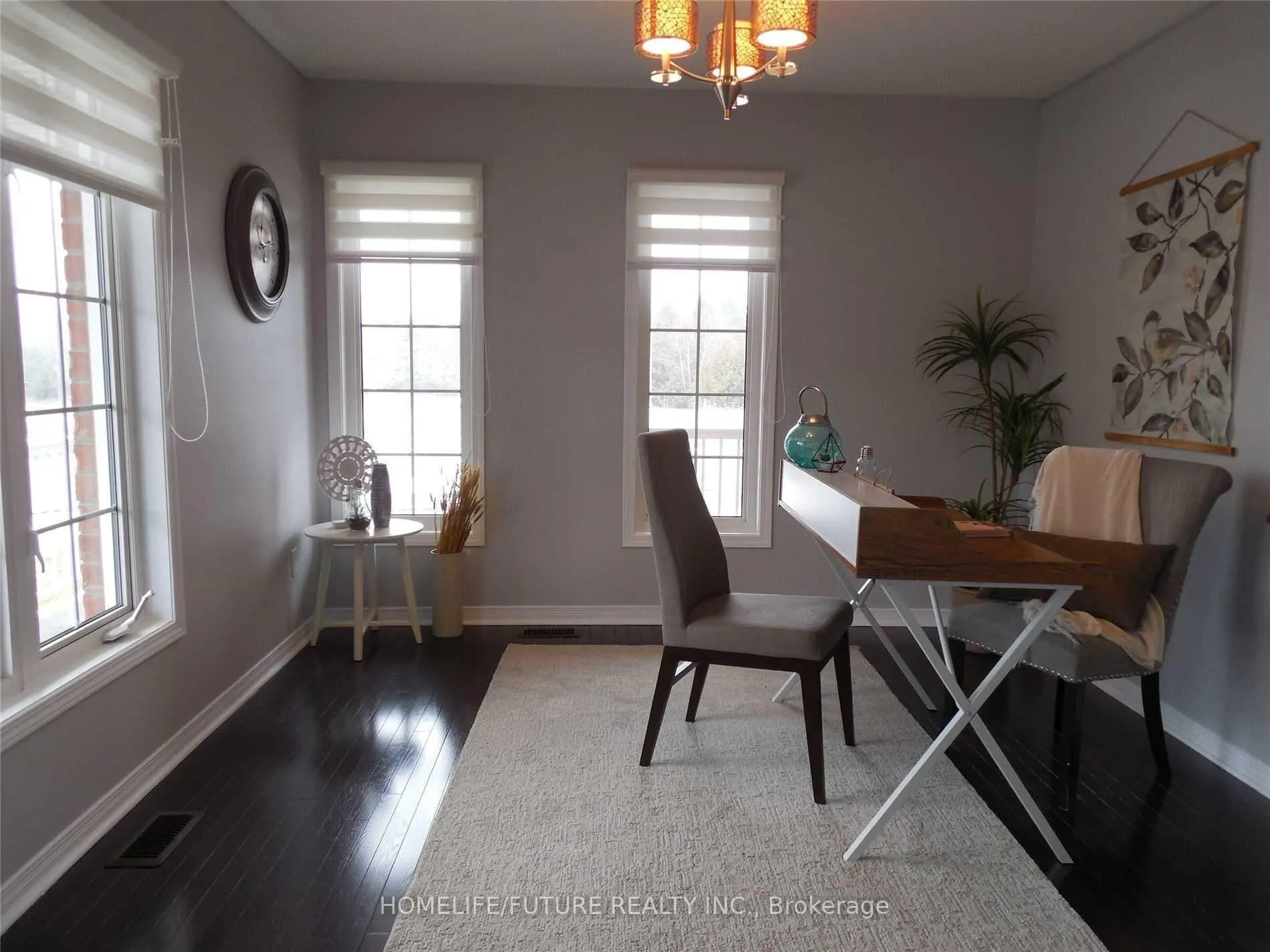 Photo 5 of 68 Richard Davies Crescent, Clarington, Bowmanville — HOMEH