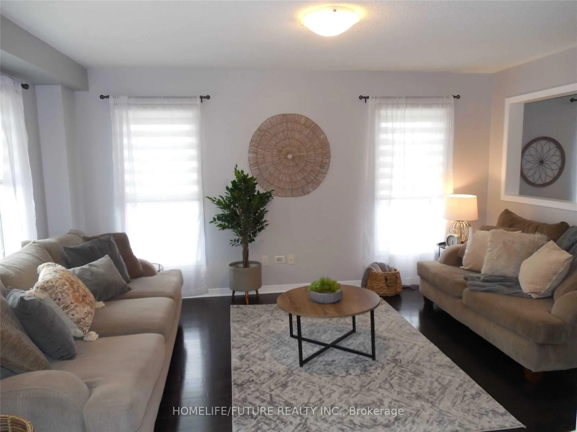 Photo 6 of 68 Richard Davies Crescent, Clarington, Bowmanville — HOMEH