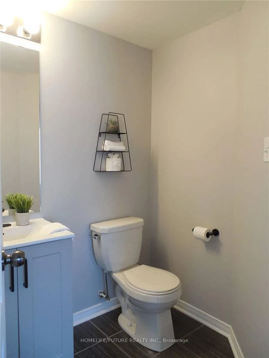 Photo 11 of 68 Richard Davies Crescent, Clarington, Bowmanville — HOMEH