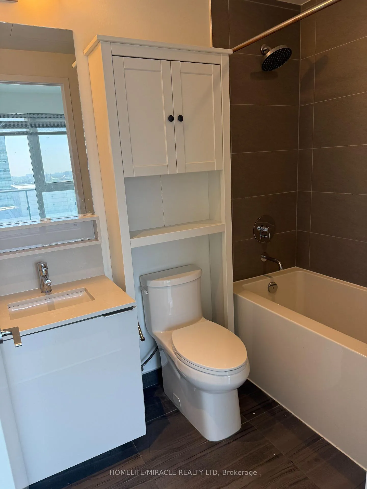 Photo 10 of Unit 1809, 5 Buttermill Avenue, Vaughan, Vaughan Corporate Centre — HOMEH