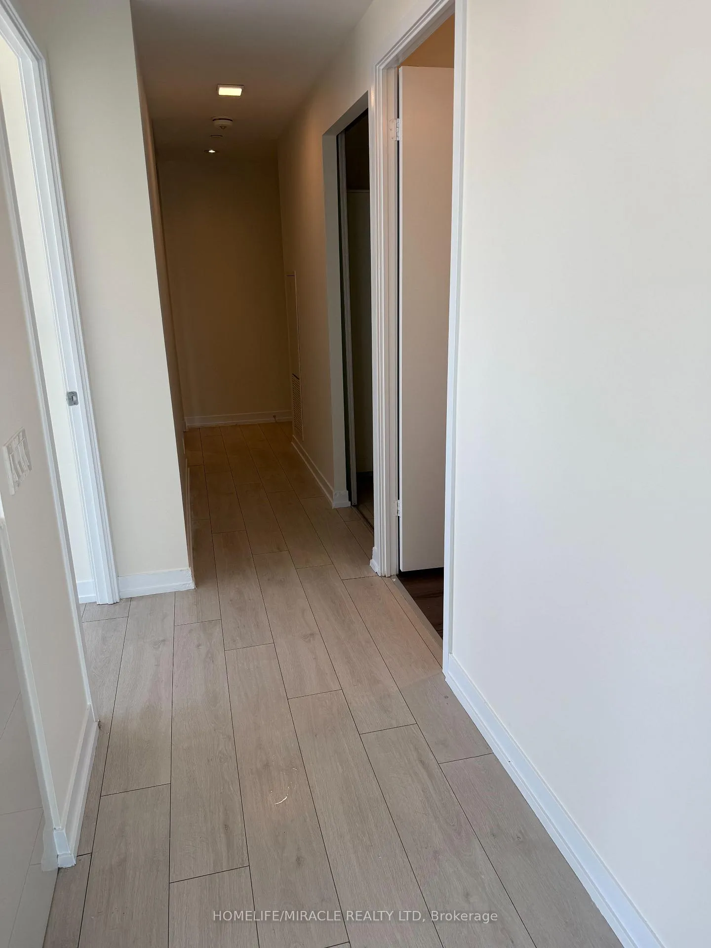 Photo 16 of Unit 1809, 5 Buttermill Avenue, Vaughan, Vaughan Corporate Centre — HOMEH