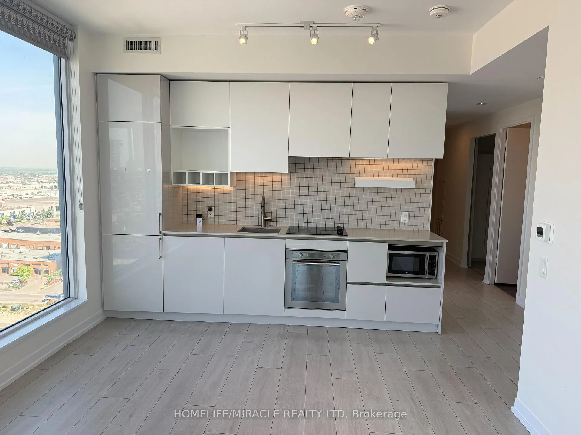 Photo 17 of Unit 1809, 5 Buttermill Avenue, Vaughan, Vaughan Corporate Centre — HOMEH