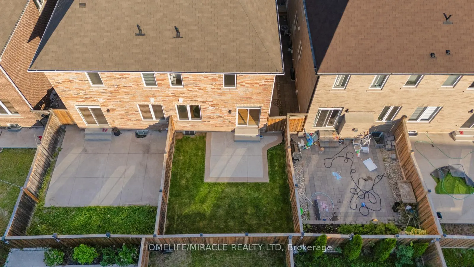 Photo 48 of 40 Swanton Road, Brampton, Credit Valley — HOMEH