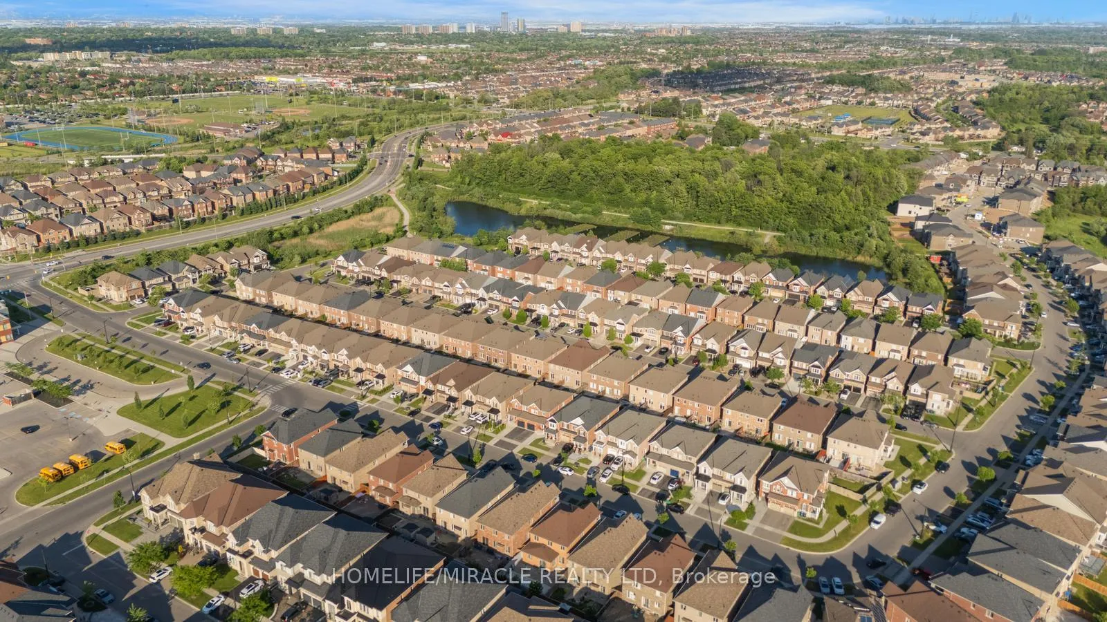 Photo 50 of 40 Swanton Road, Brampton, Credit Valley — HOMEH