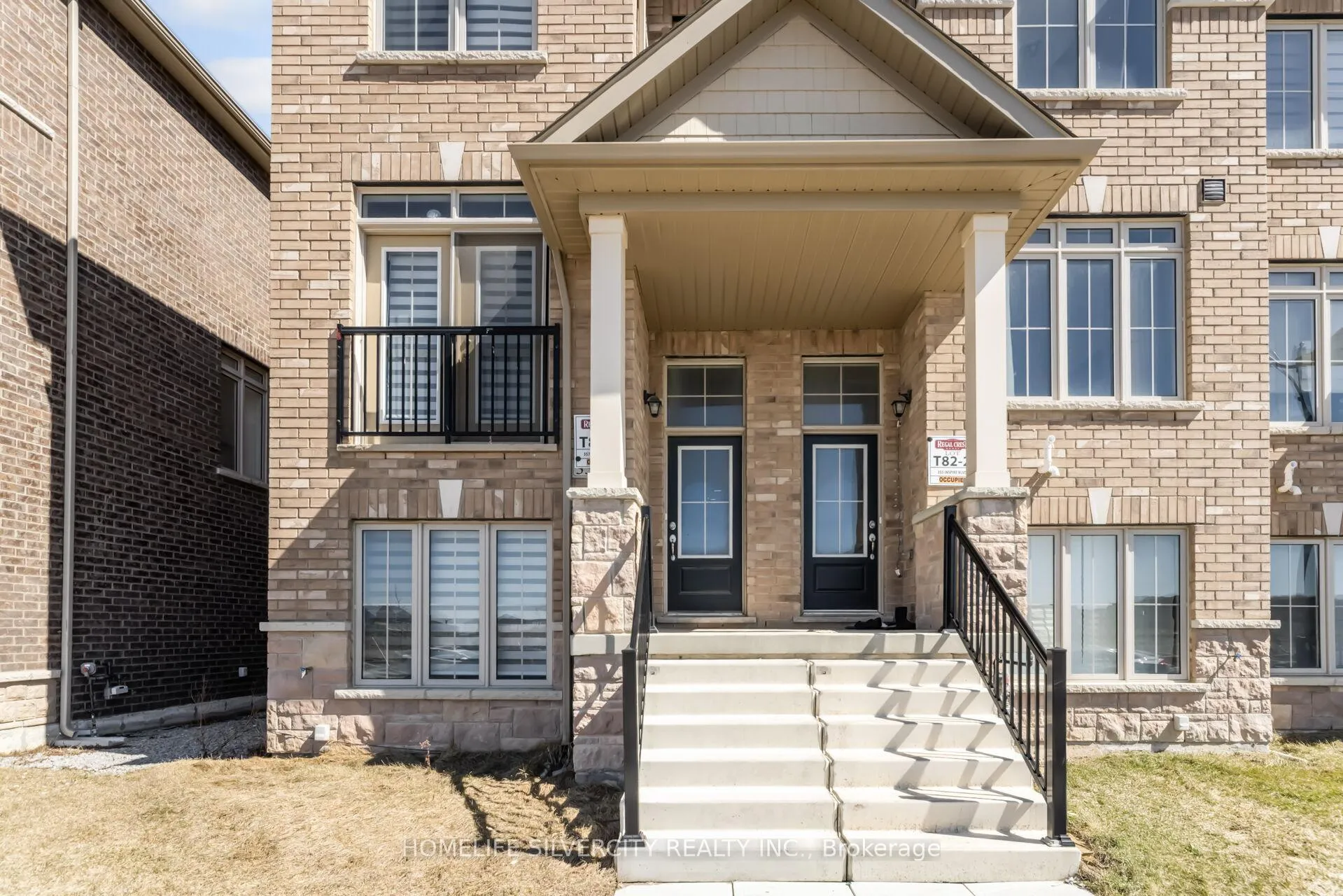 Photo 3 of 357 Inspire Boulevard, Brampton, Sandringham-Wellington North — HOMEH