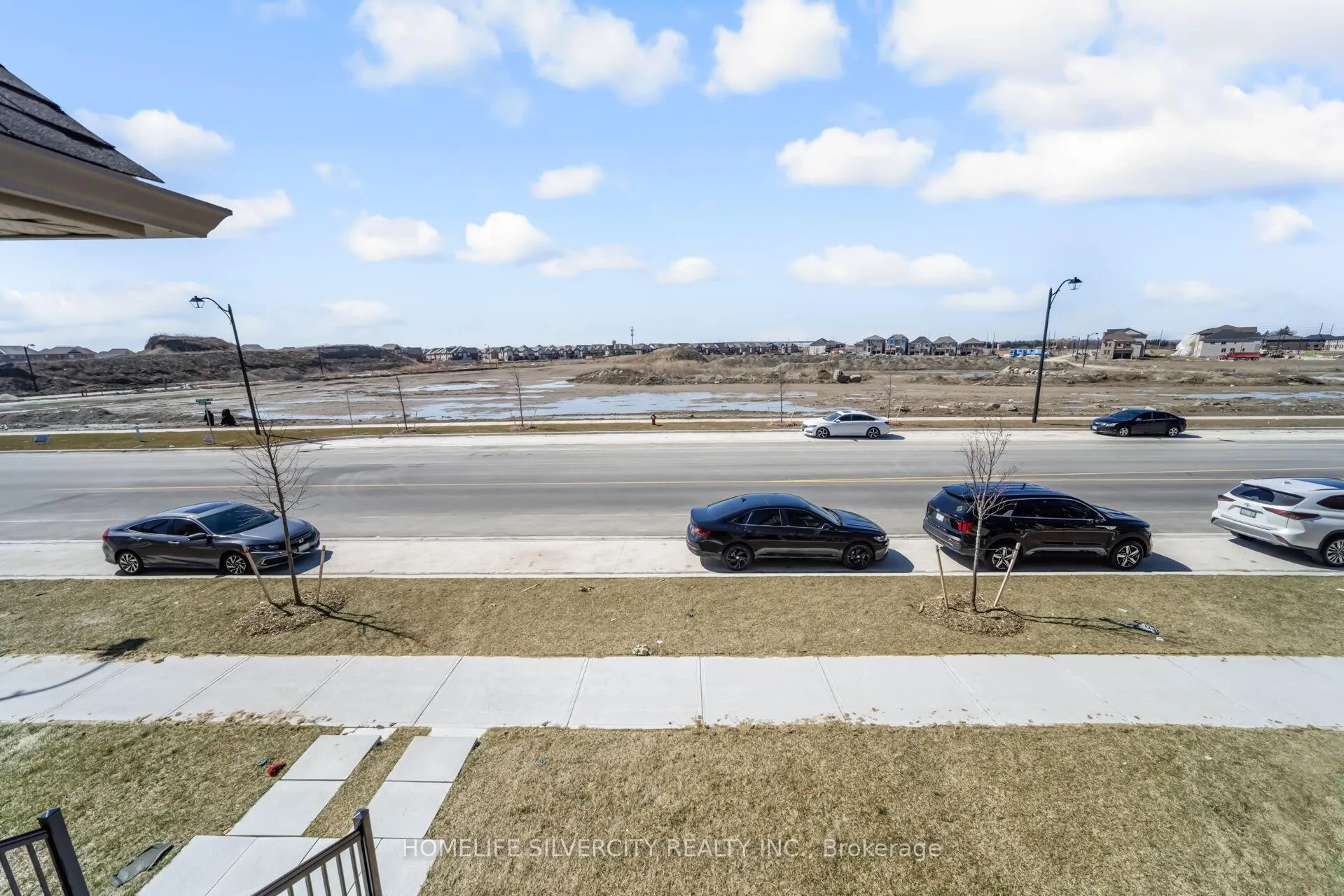 Photo 12 of 357 Inspire Boulevard, Brampton, Sandringham-Wellington North — HOMEH
