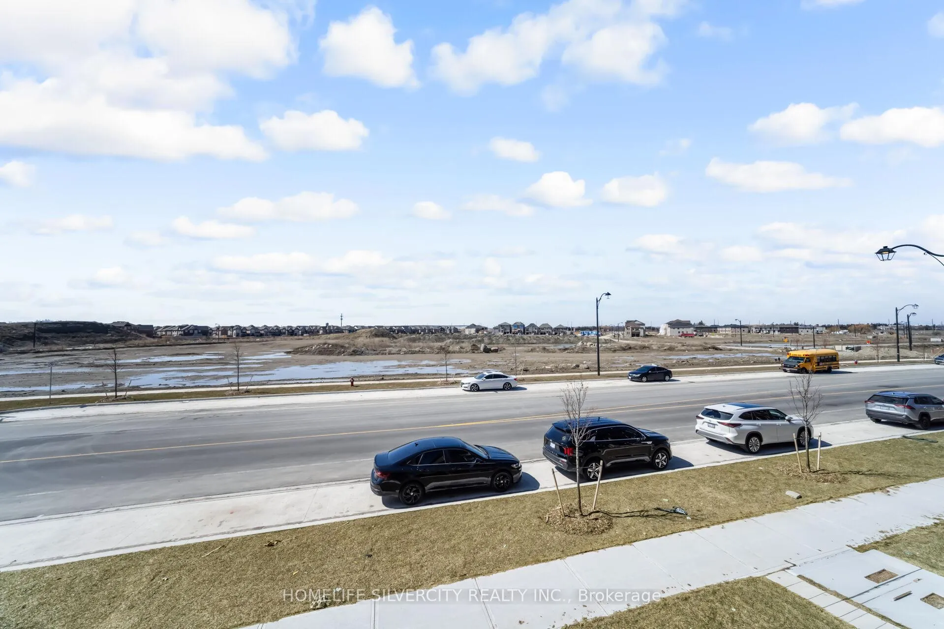 Photo 13 of 357 Inspire Boulevard, Brampton, Sandringham-Wellington North — HOMEH