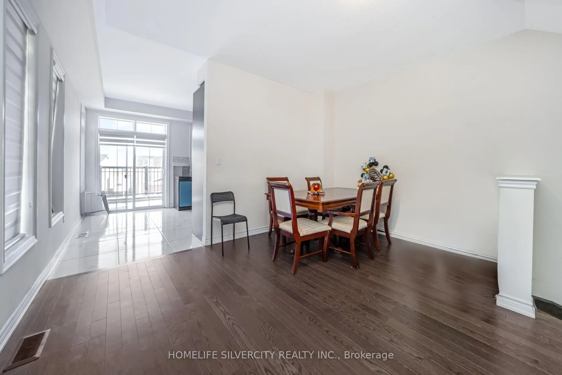 Photo 15 of 357 Inspire Boulevard, Brampton, Sandringham-Wellington North — HOMEH