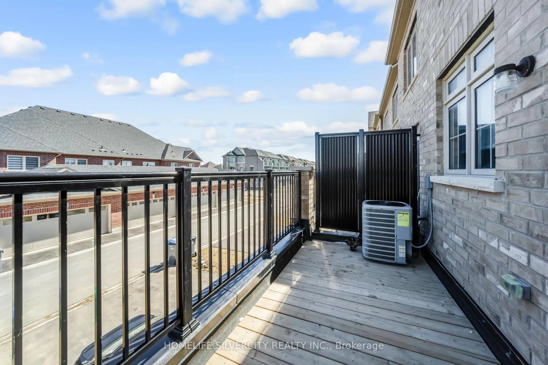 Photo 35 of 357 Inspire Boulevard, Brampton, Sandringham-Wellington North — HOMEH
