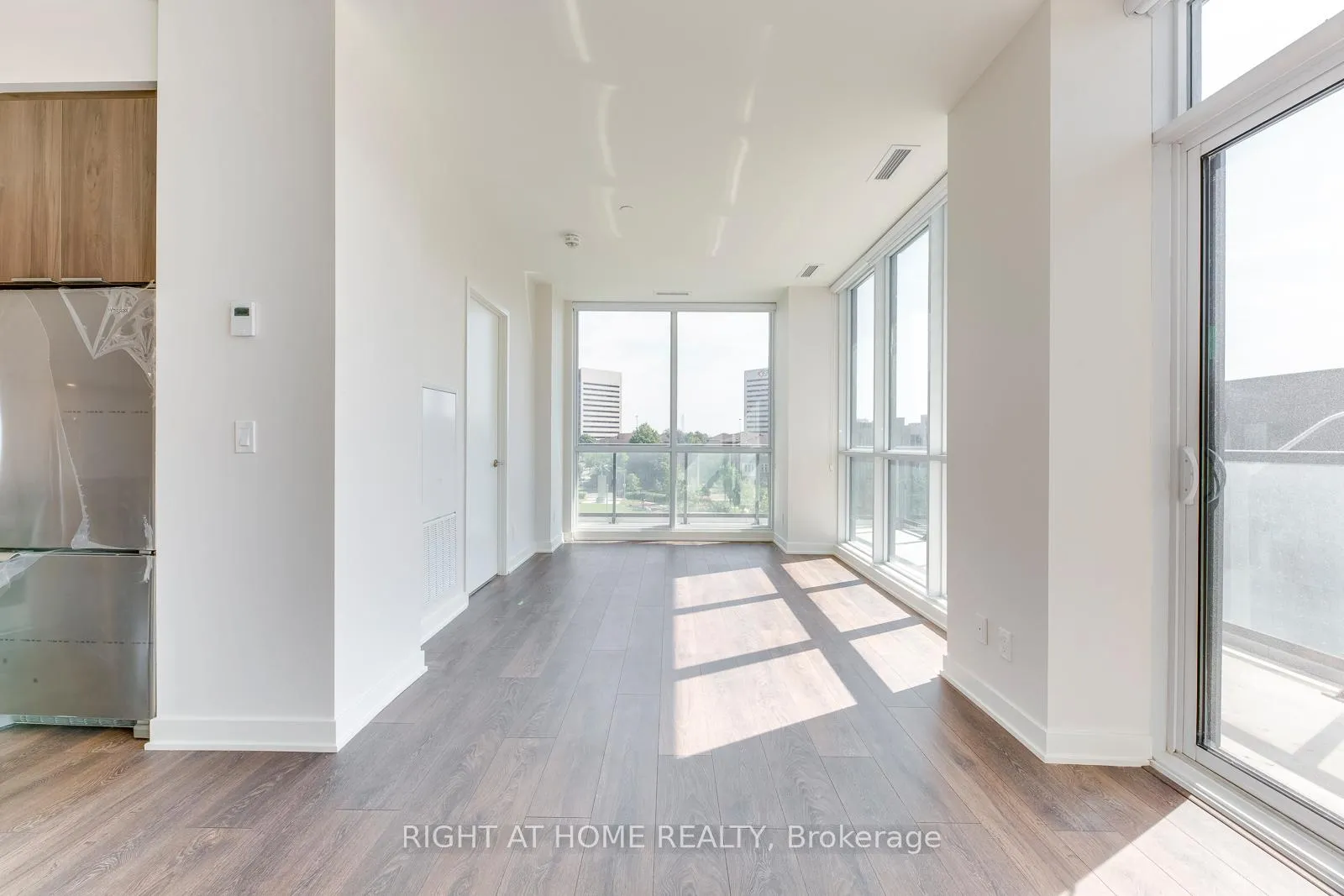 Photo 7 of Unit 308, 2 Sonic Way, Toronto, Flemingdon Park — HOMEH