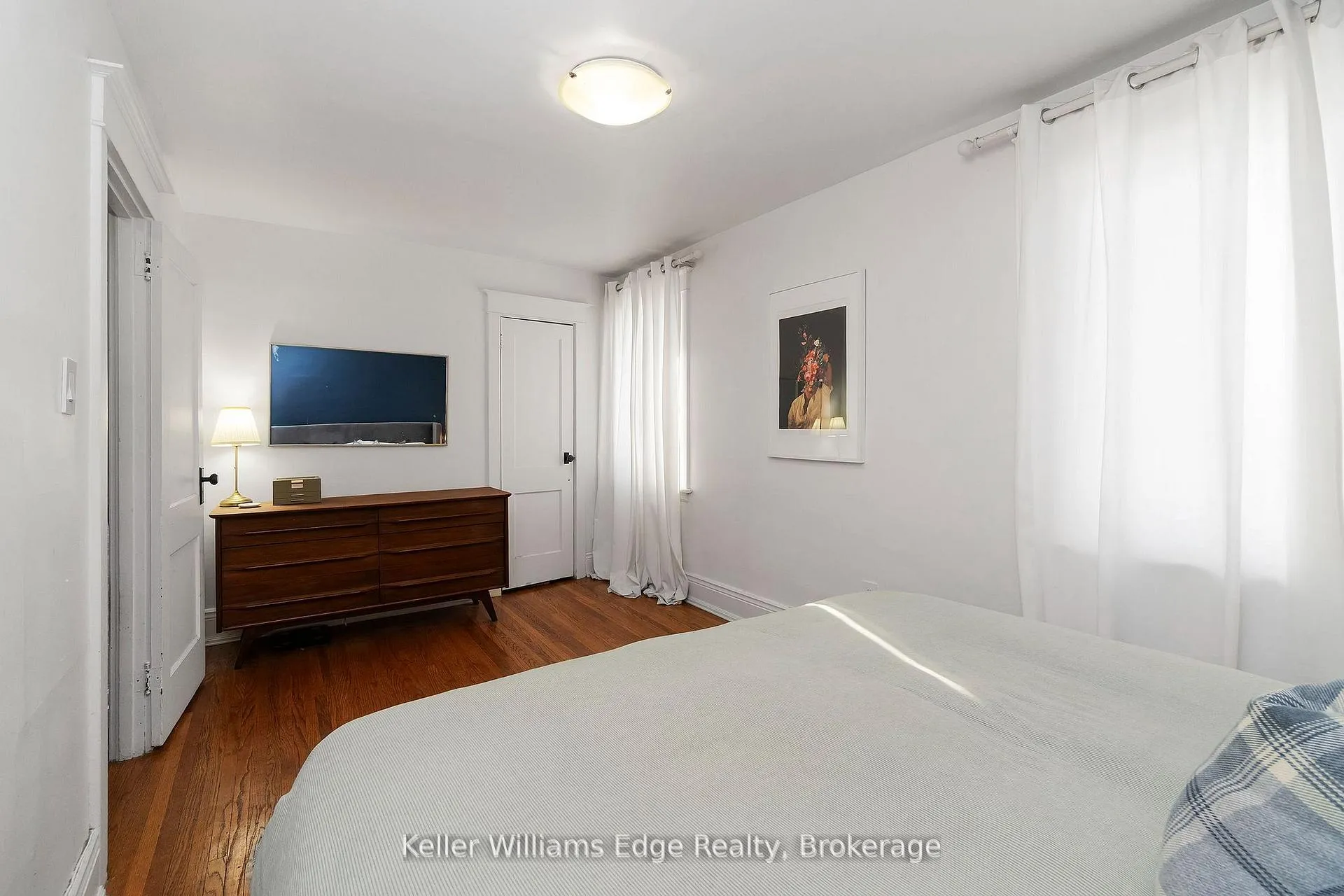 Photo 22 of 37 Wexford Avenue S, Hamilton, Delta — HOMEH