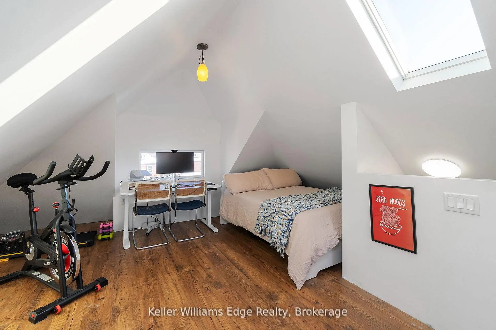 Photo 30 of 37 Wexford Avenue S, Hamilton, Delta — HOMEH