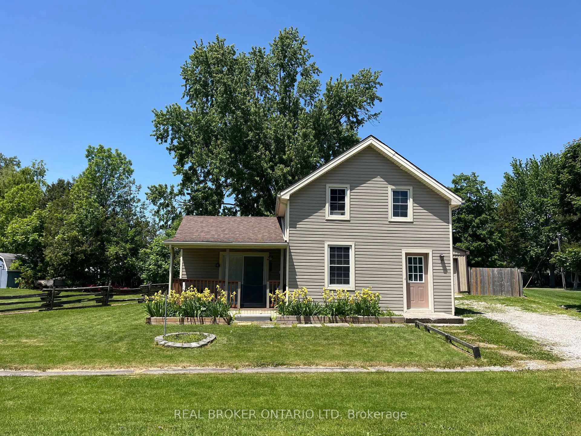 Photo 2 of 6214 Fansher Road, Dawn-Euphemia, Dawn Euphemia — HOMEH