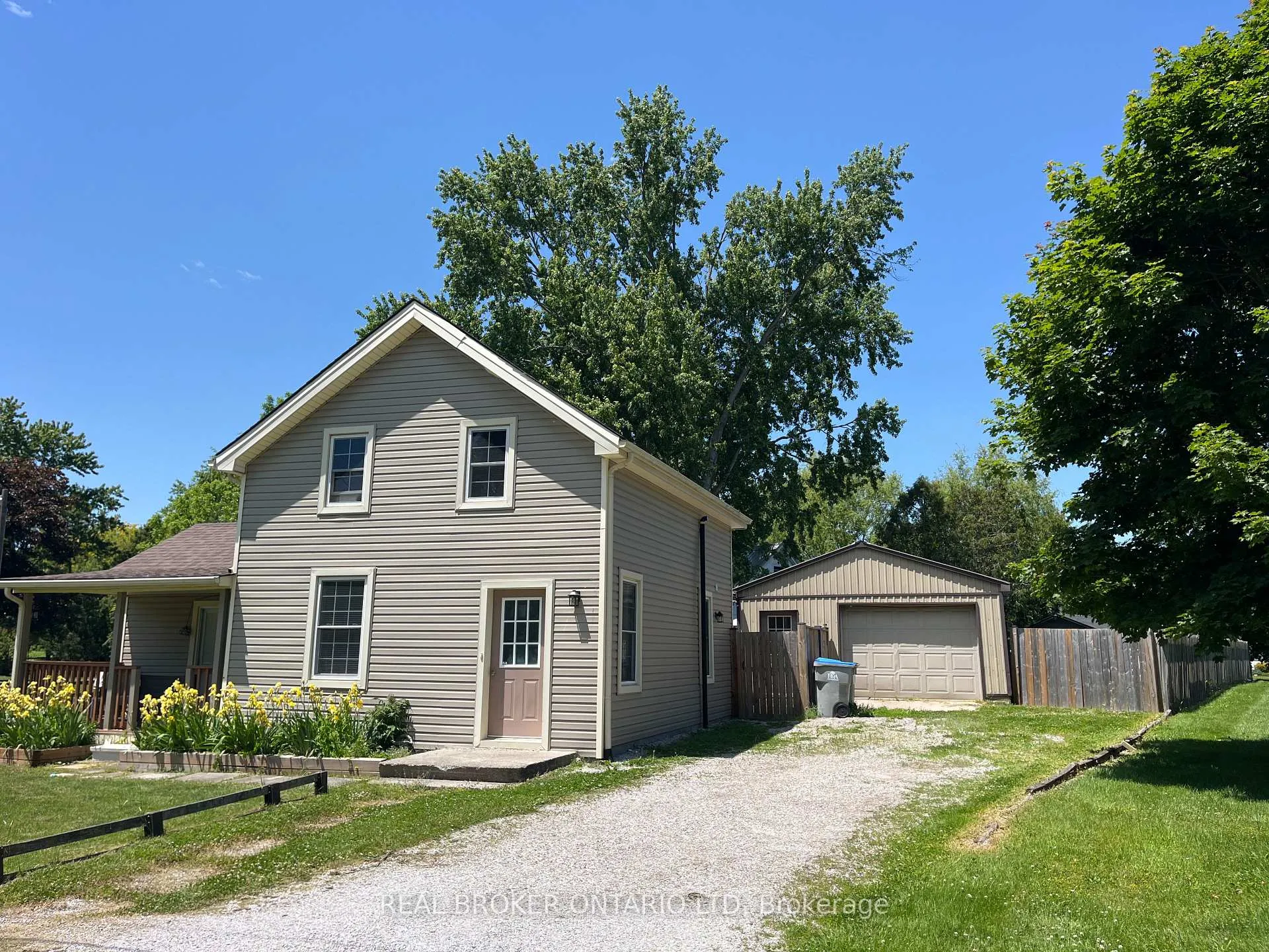 Photo 4 of 6214 Fansher Road, Dawn-Euphemia, Dawn Euphemia — HOMEH