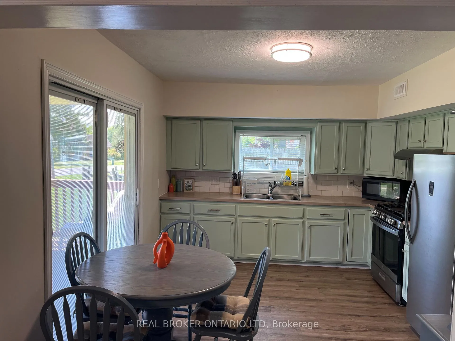 Photo 13 of 6214 Fansher Road, Dawn-Euphemia, Dawn Euphemia — HOMEH