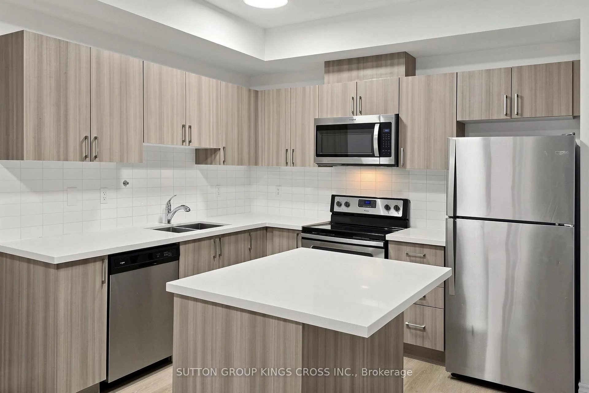 Photo 6 of Unit 9, 196 Pine Grove Road, Vaughan, Islington Woods — HOMEH