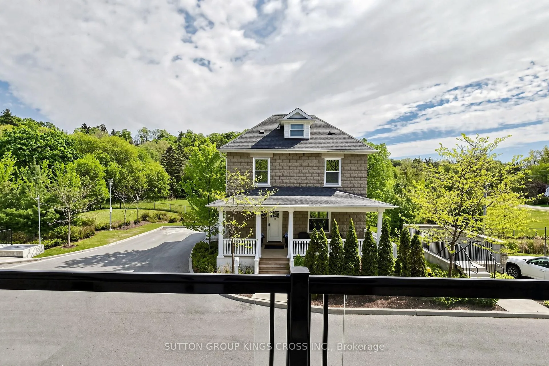 Photo 14 of Unit 9, 196 Pine Grove Road, Vaughan, Islington Woods — HOMEH