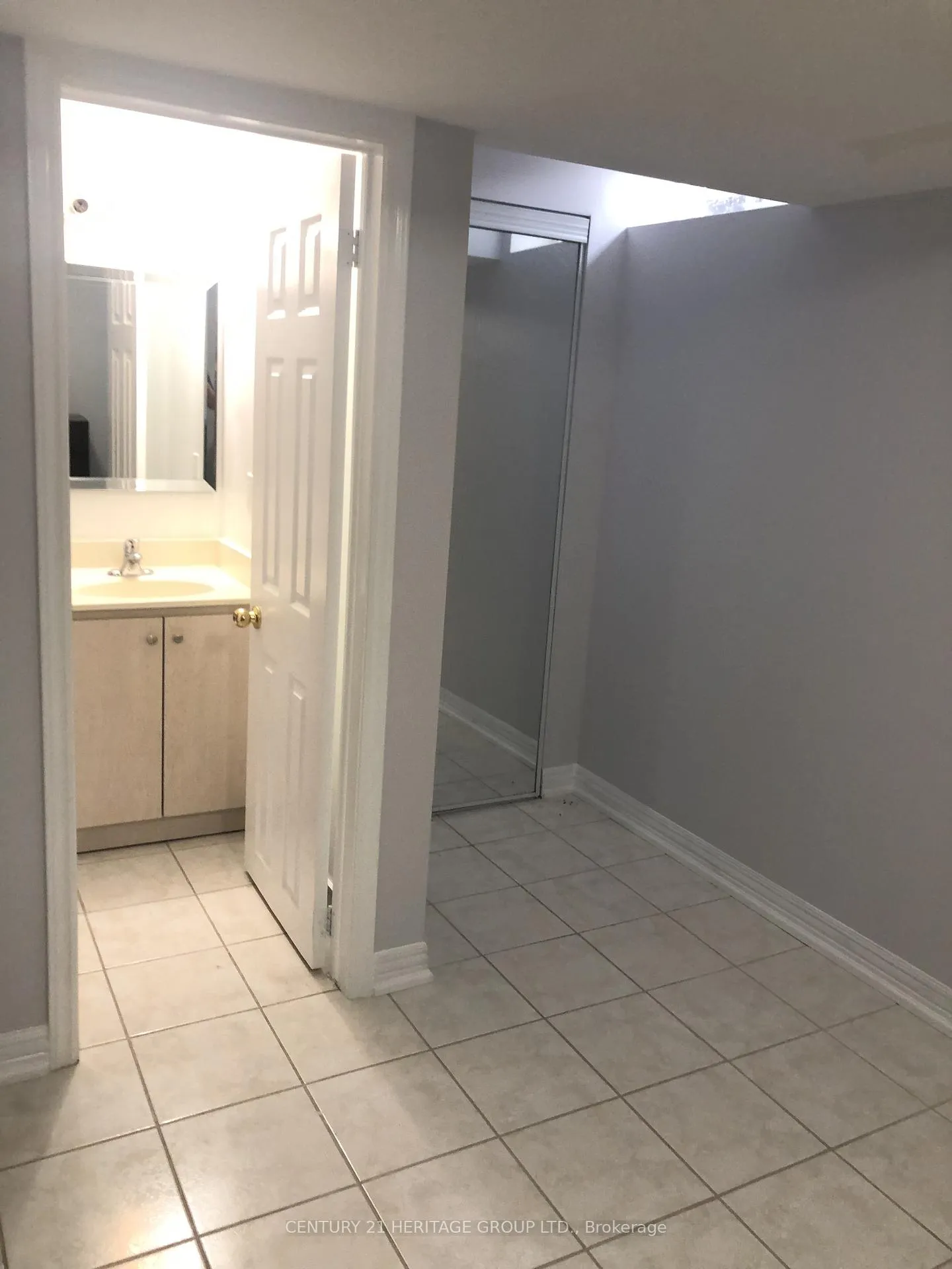 Photo 5 of Unit Apt 1, 16 Cartmel Drive, Markham, Milliken Mills East — HOMEH