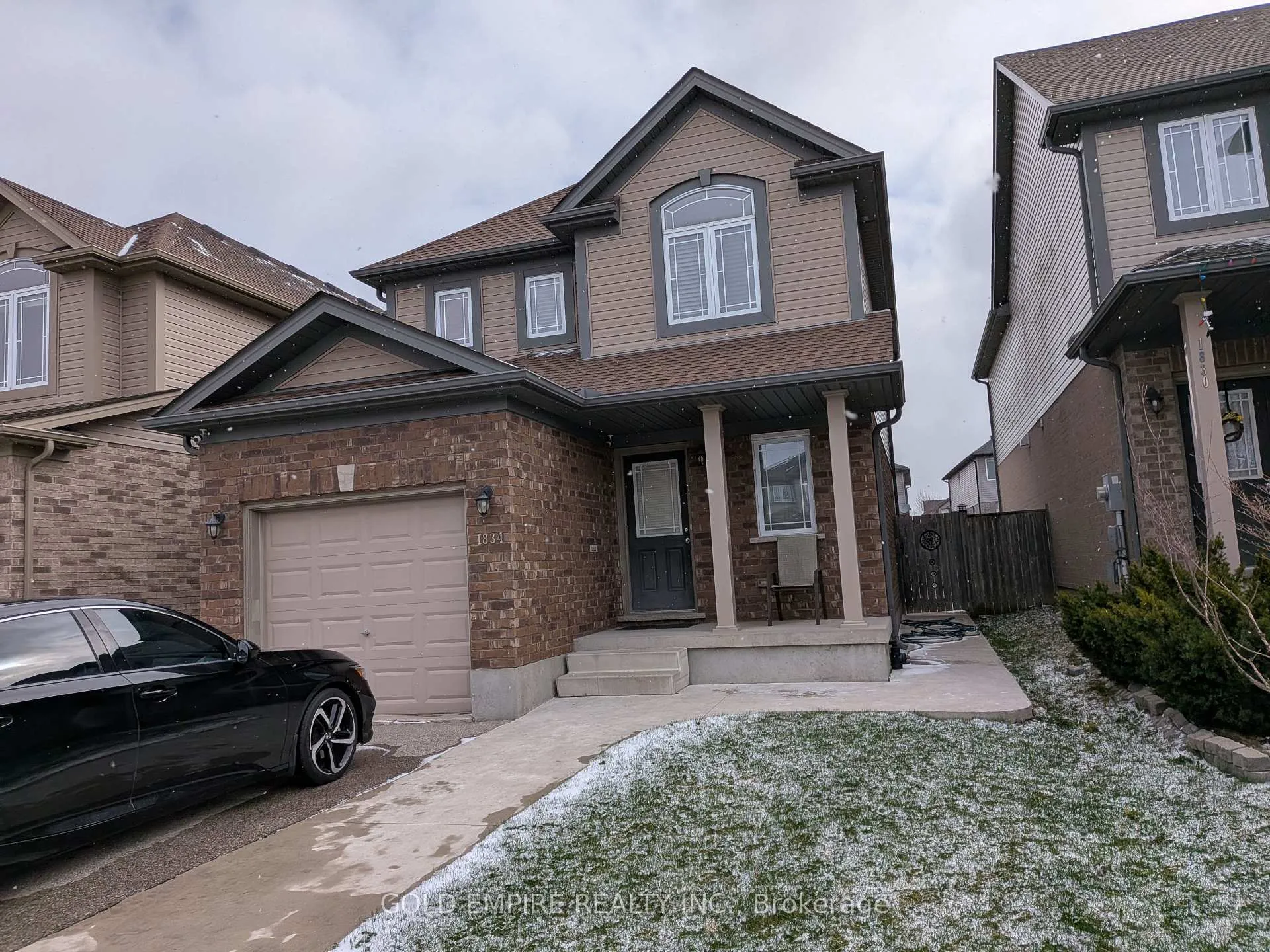 Photo 3 of 1834 Reilly Walk, London, North D — HOMEH