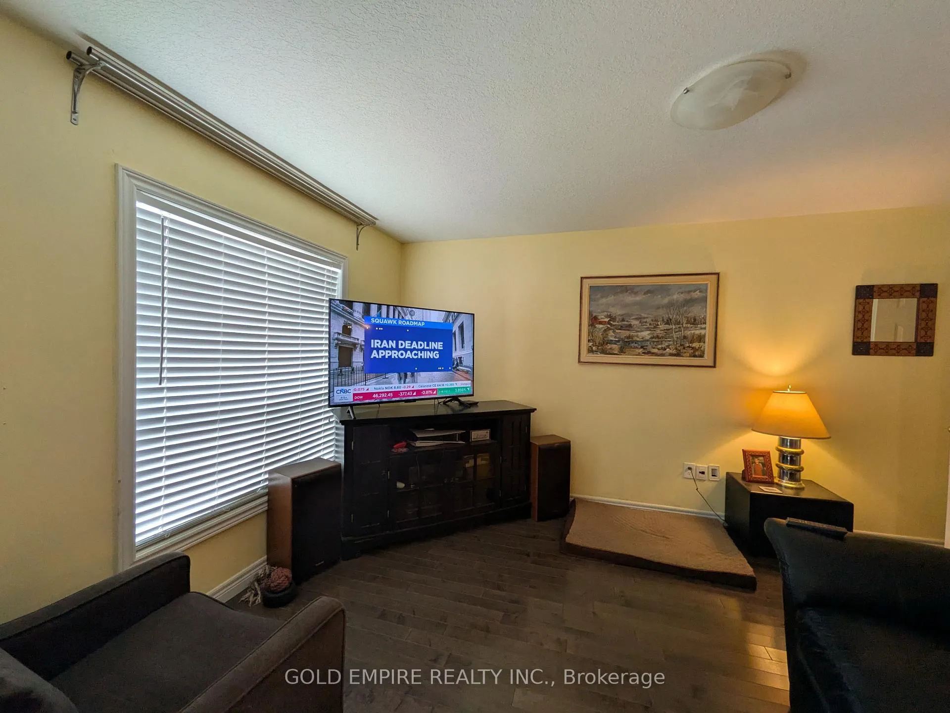 Photo 6 of 1834 Reilly Walk, London, North D — HOMEH