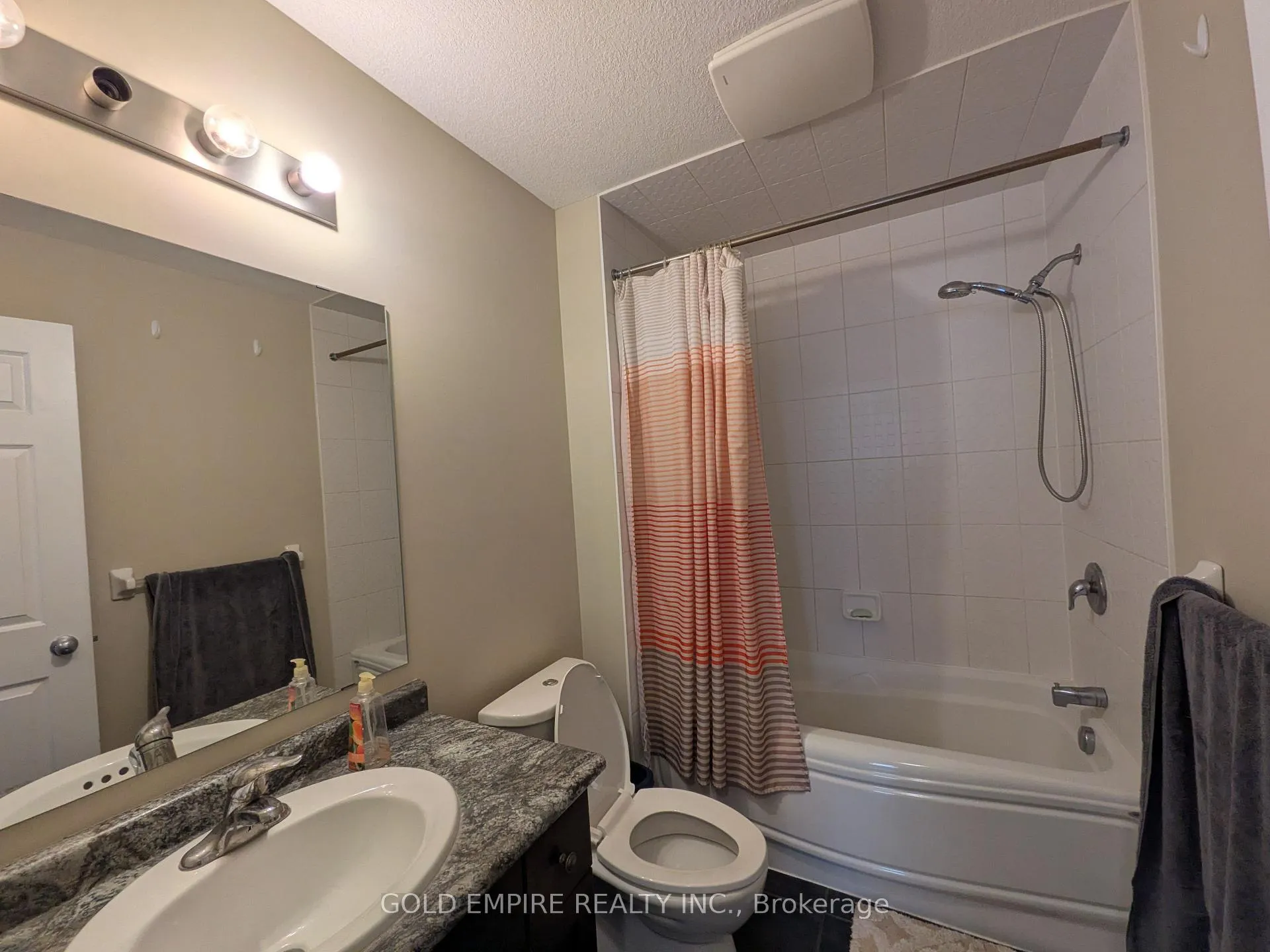Photo 14 of 1834 Reilly Walk, London, North D — HOMEH