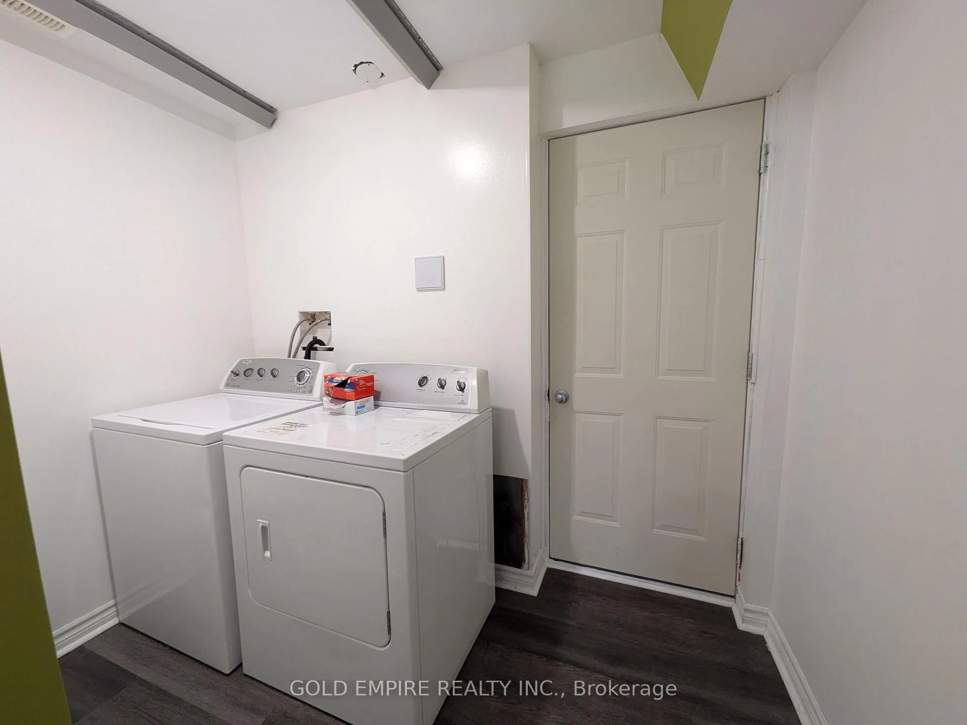 Photo 24 of 1834 Reilly Walk, London, North D — HOMEH