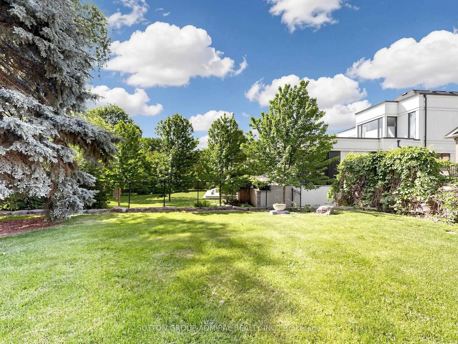 Photo 31 of 3 Raymond Drive, Vaughan, Crestwood-Springfarm-Yorkhill — HOMEH