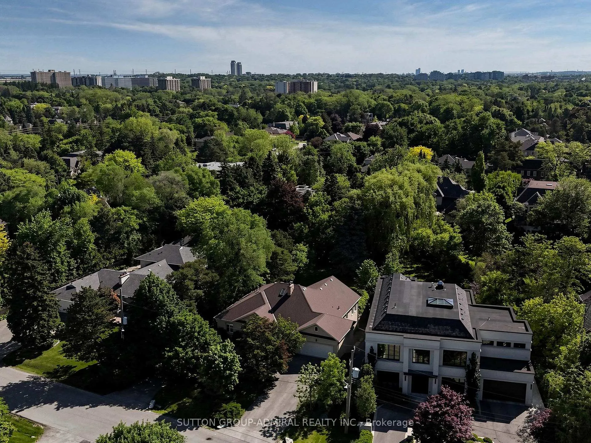 Photo 34 of 3 Raymond Drive, Vaughan, Crestwood-Springfarm-Yorkhill — HOMEH