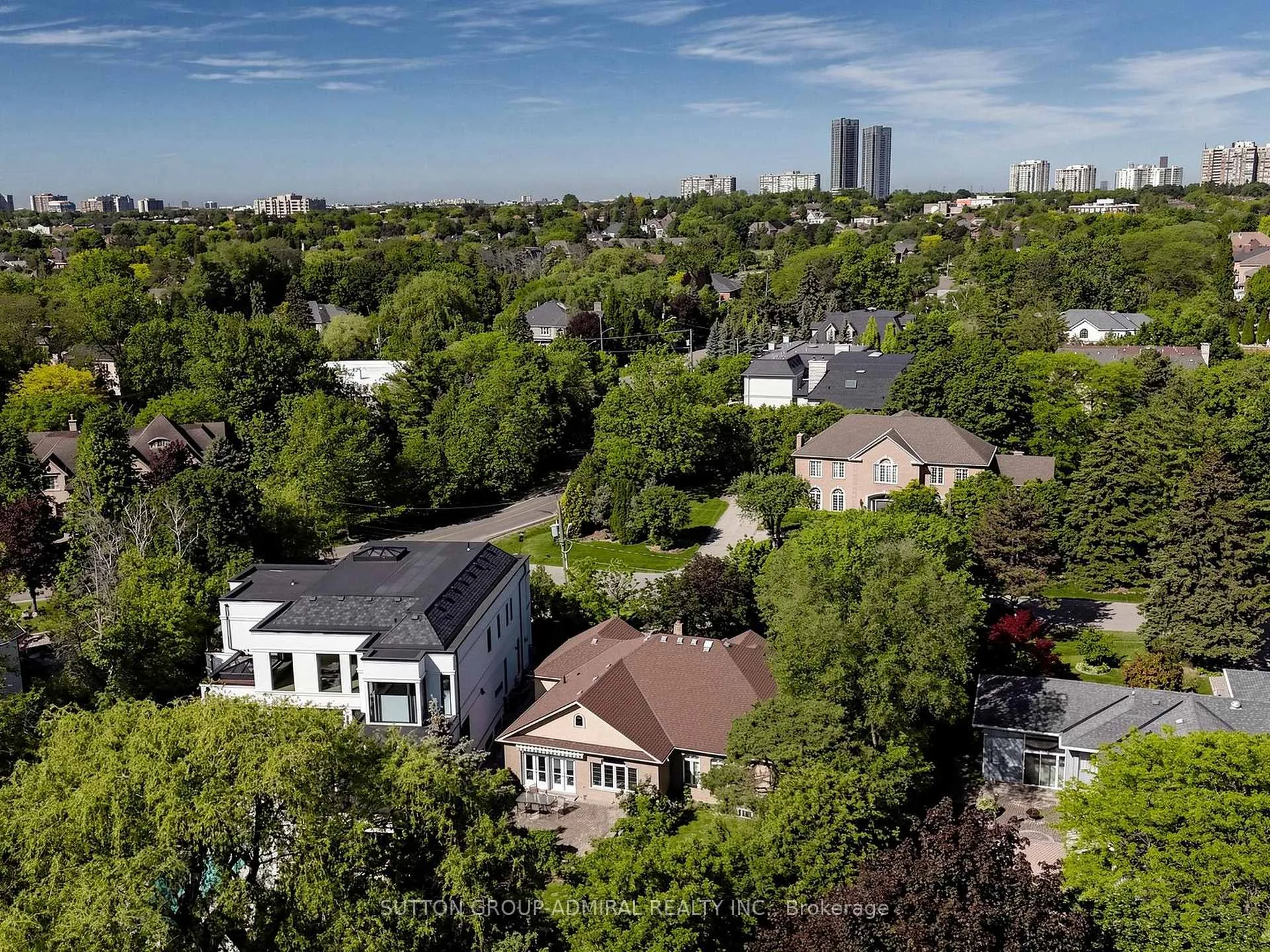 Photo 36 of 3 Raymond Drive, Vaughan, Crestwood-Springfarm-Yorkhill — HOMEH