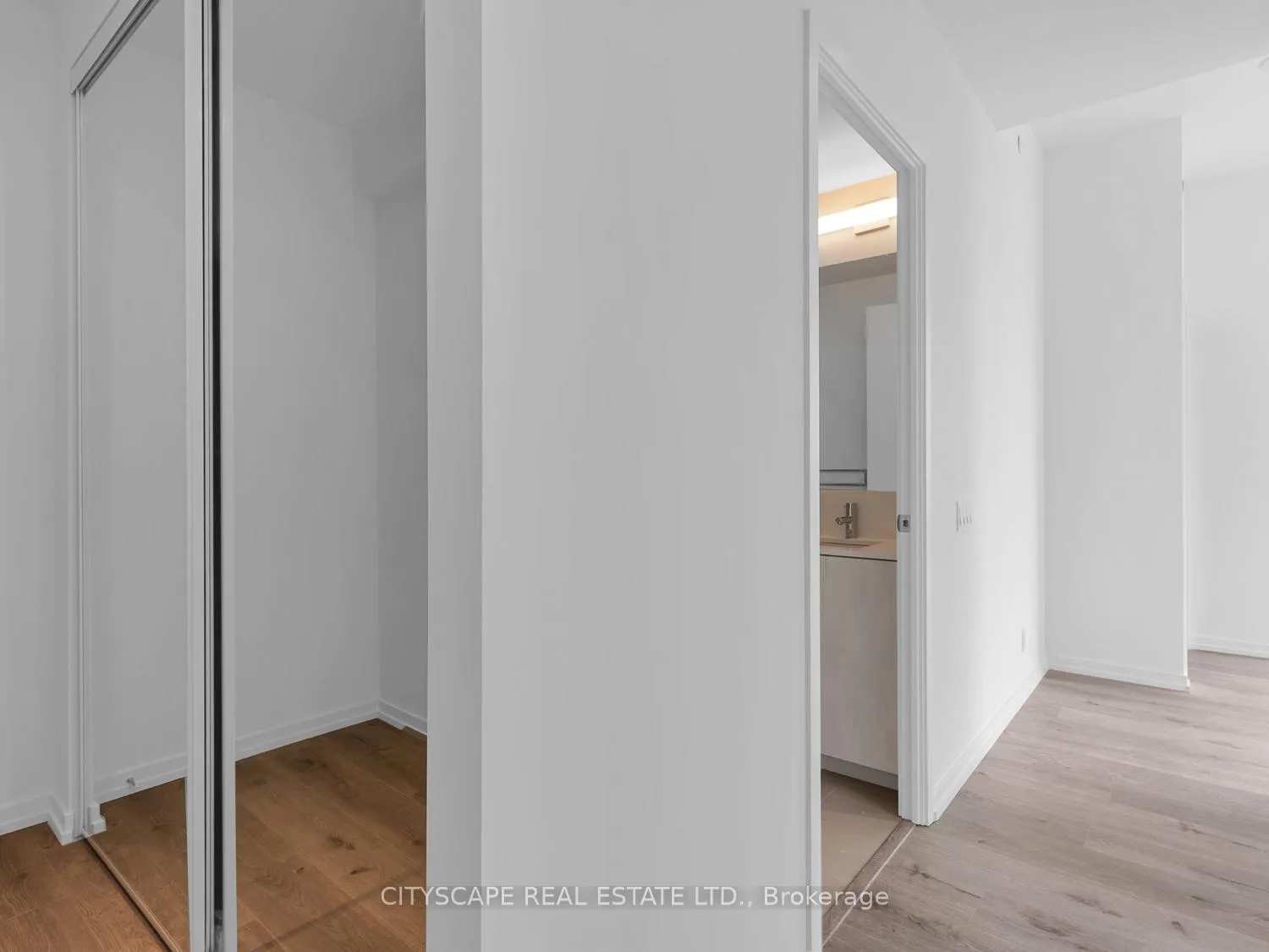 Photo 18 of Unit 2502, 7890 Jane Street, Vaughan, Vaughan Corporate Centre — HOMEH