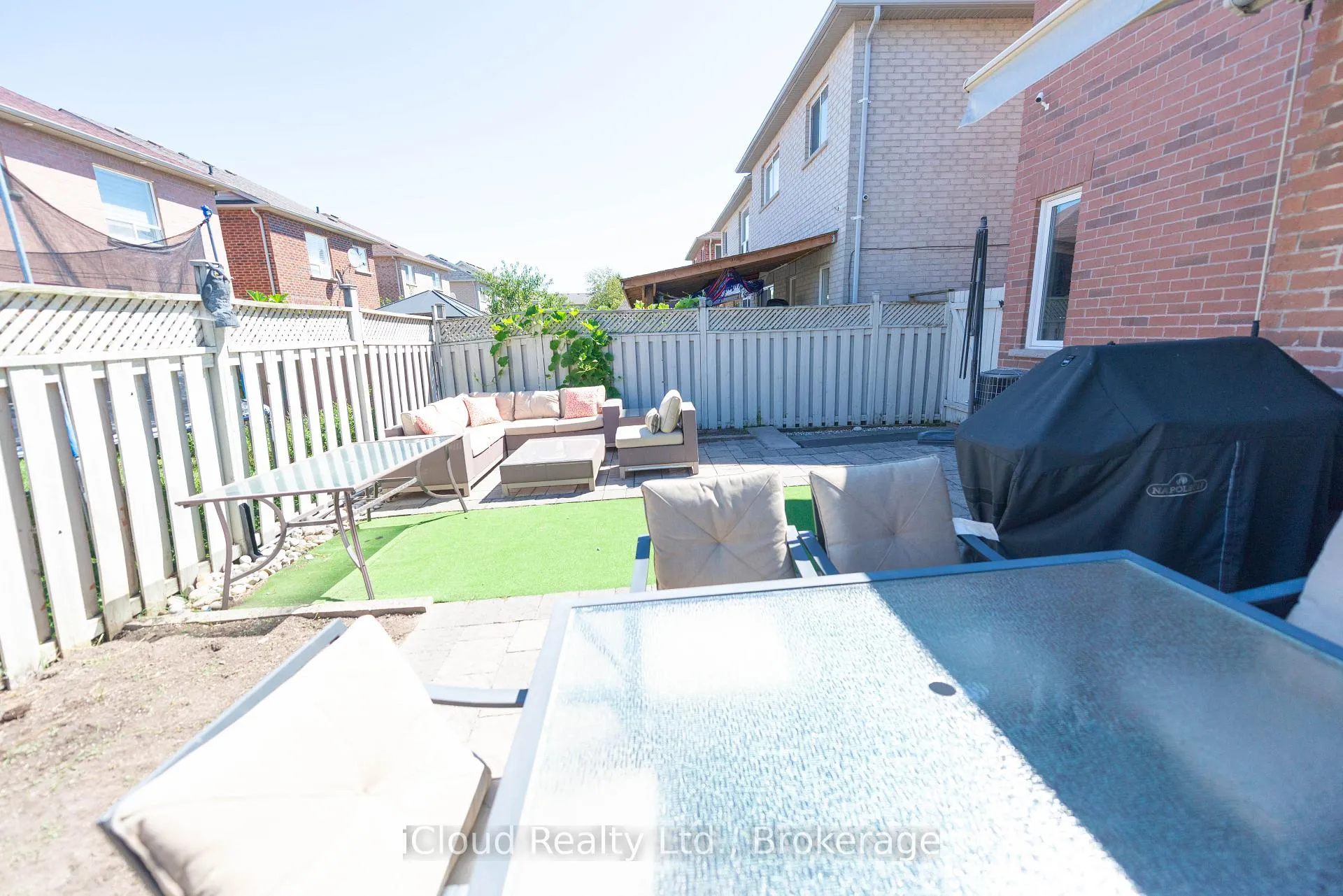 Photo 20 of 19 Fountainview Way, Brampton, Bramalea North Industrial — HOMEH