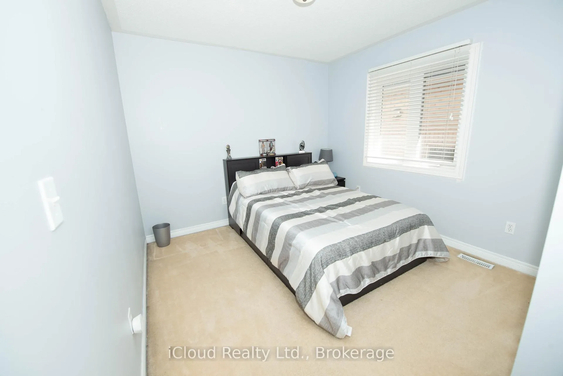 Photo 21 of 19 Fountainview Way, Brampton, Bramalea North Industrial — HOMEH