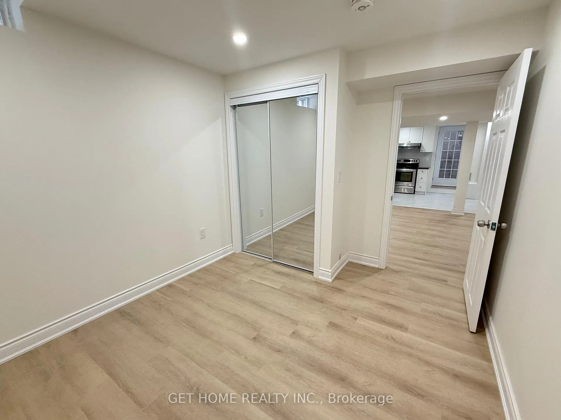 Photo 9 of Unit Bsmt, 1330 Maddock Drive, Oshawa, Pinecrest — HOMEH