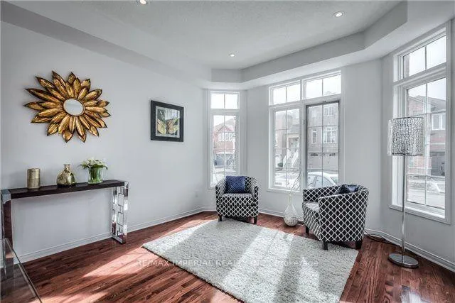 Photo 4 of 232 Madison Heights Boulevard, Markham, Berczy — HOMEH