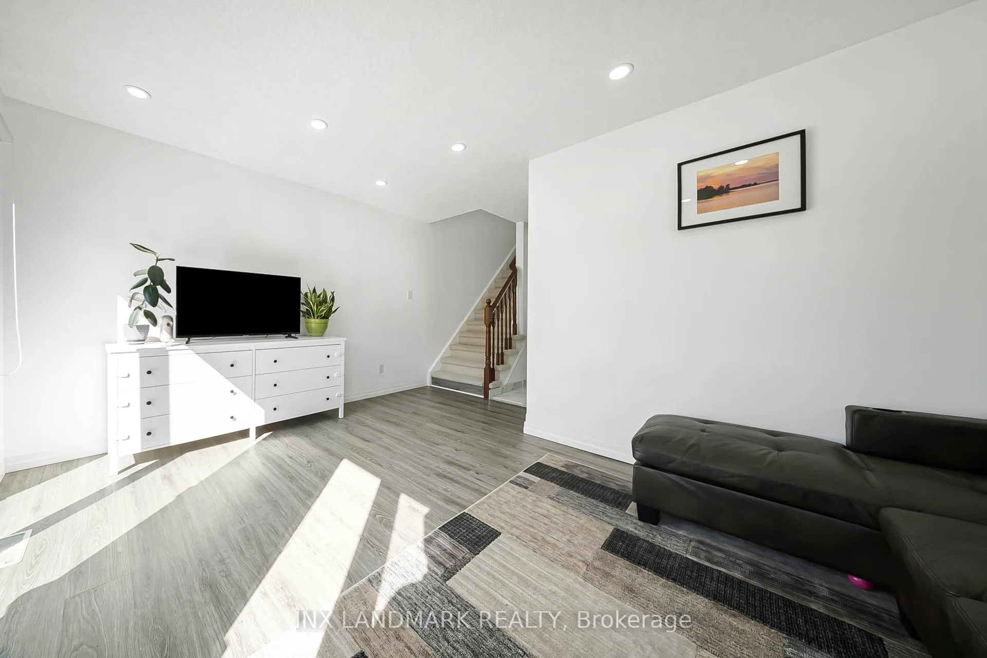 Photo 16 of Unit 18, 535 Windflower Crescent, Kitchener — HOMEH