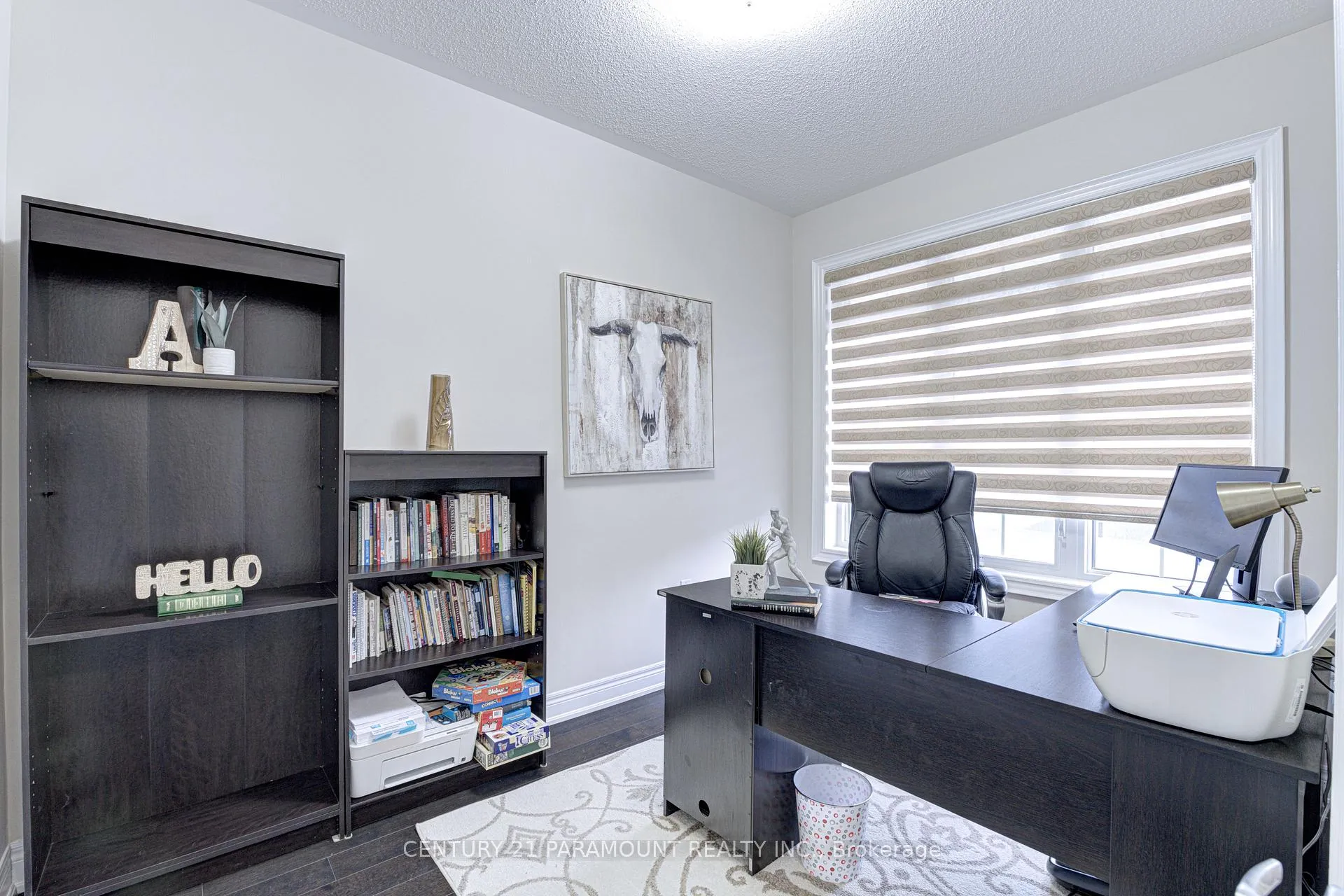 Photo 4 of 563 Dougall Avenue E, Caledon, Rural Caledon — HOMEH