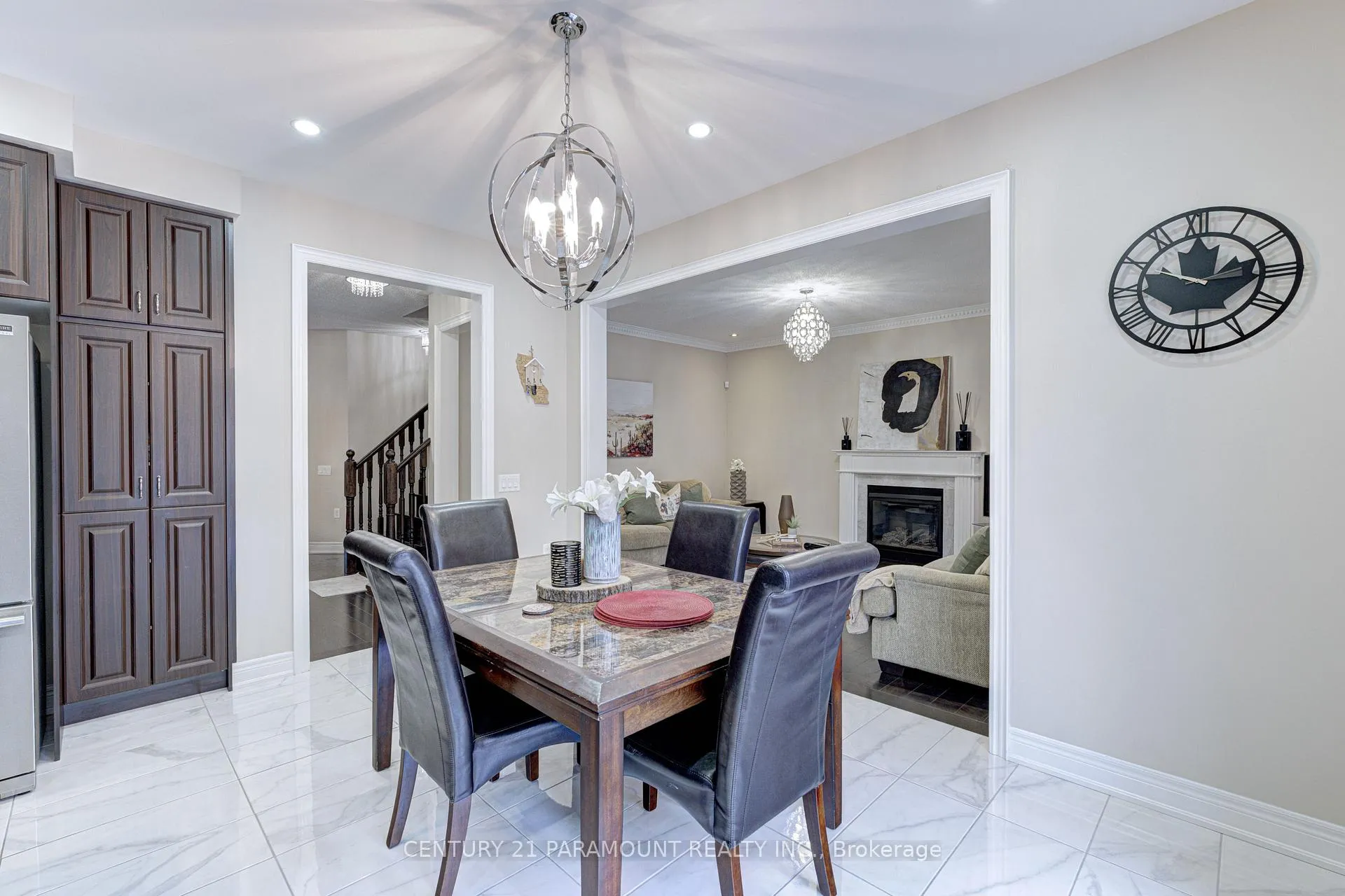 Photo 13 of 563 Dougall Avenue E, Caledon, Rural Caledon — HOMEH