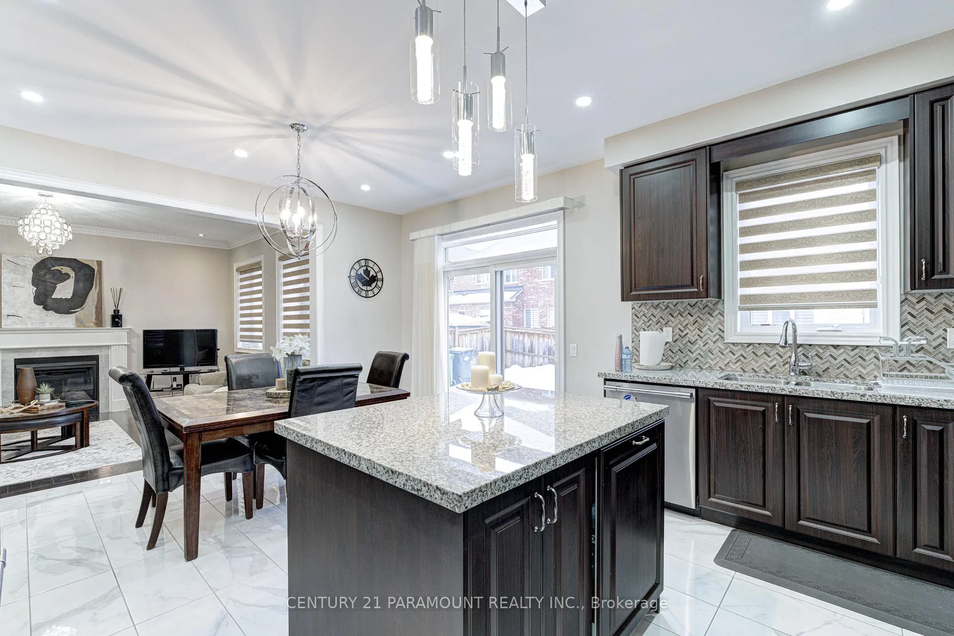 Photo 17 of 563 Dougall Avenue E, Caledon, Rural Caledon — HOMEH