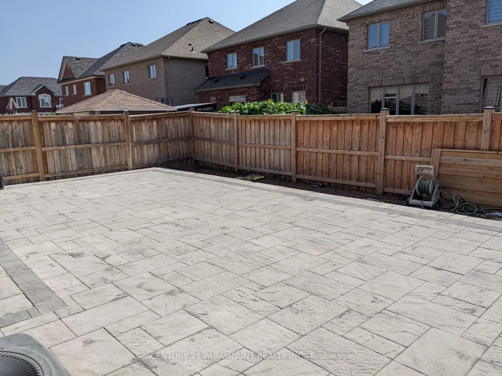 Photo 42 of 563 Dougall Avenue E, Caledon, Rural Caledon — HOMEH