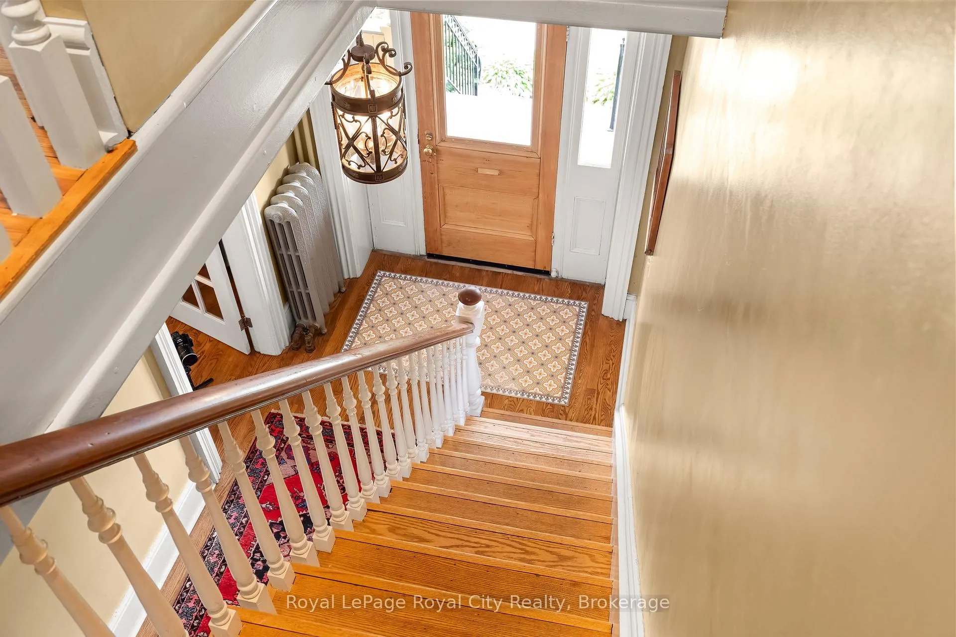 Photo 28 of 19 London Road E, Guelph, Exhibition Park — HOMEH