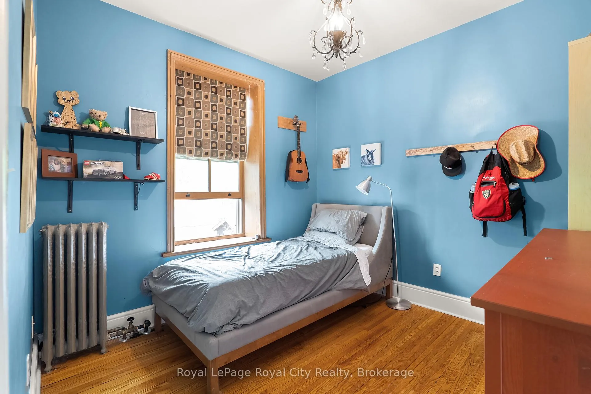 Photo 36 of 19 London Road E, Guelph, Exhibition Park — HOMEH